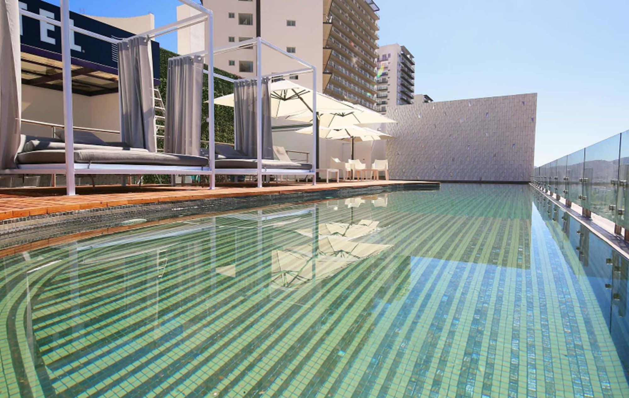 Varios Sonata Hotel