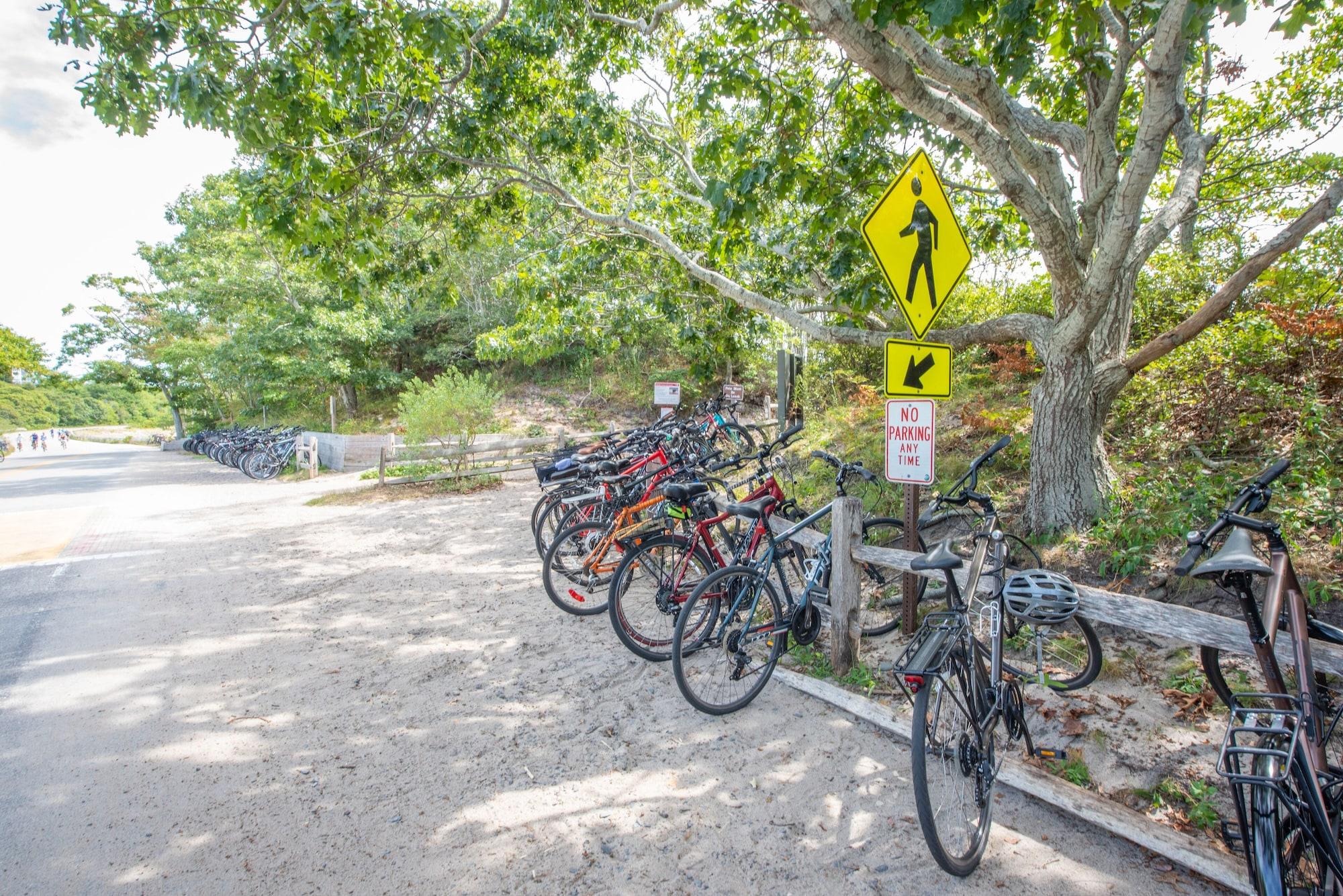 Varios Admirals Landing - Adults Only