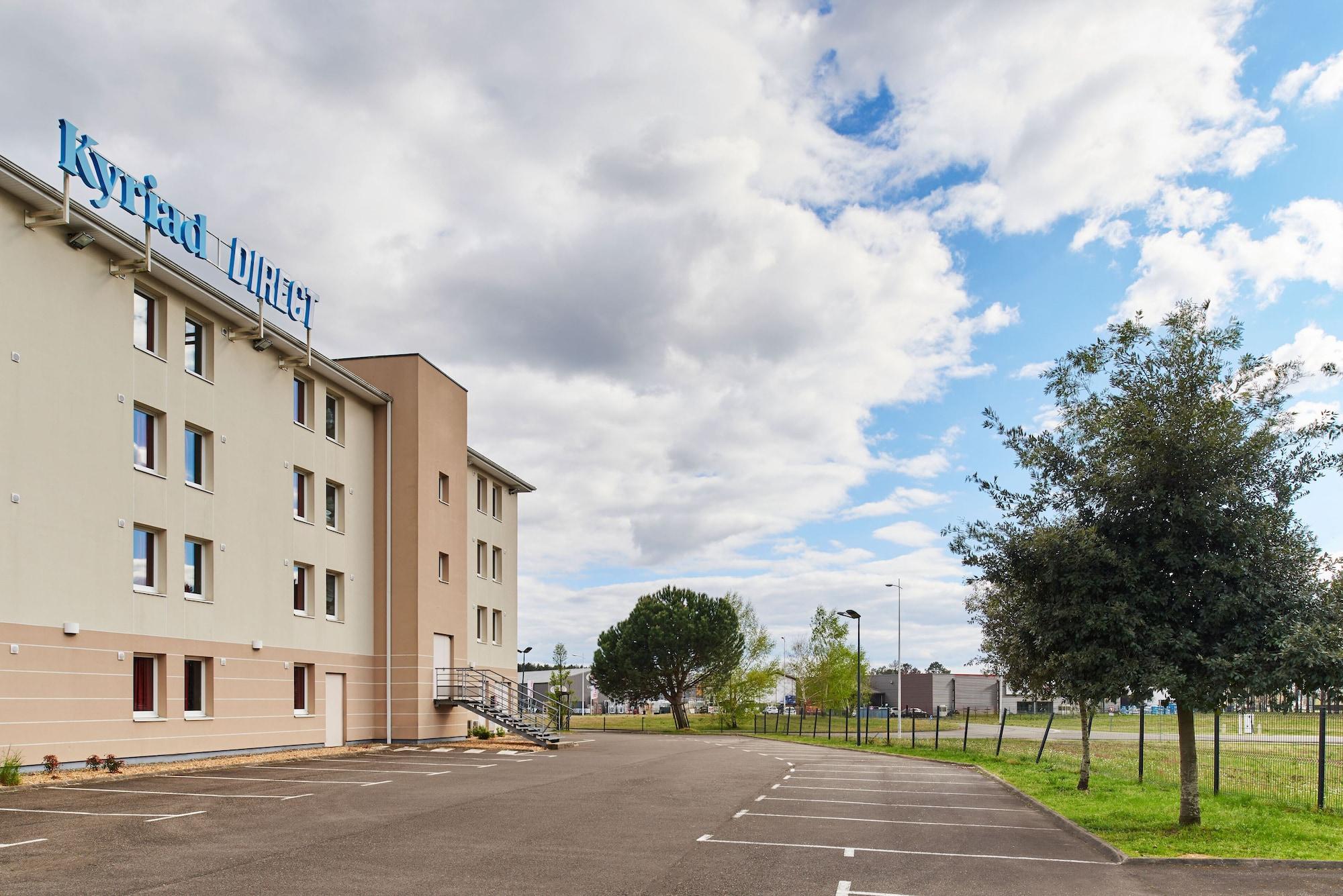 Vista Exterior Kyriad Direct Mont De Marsan - St Avit
