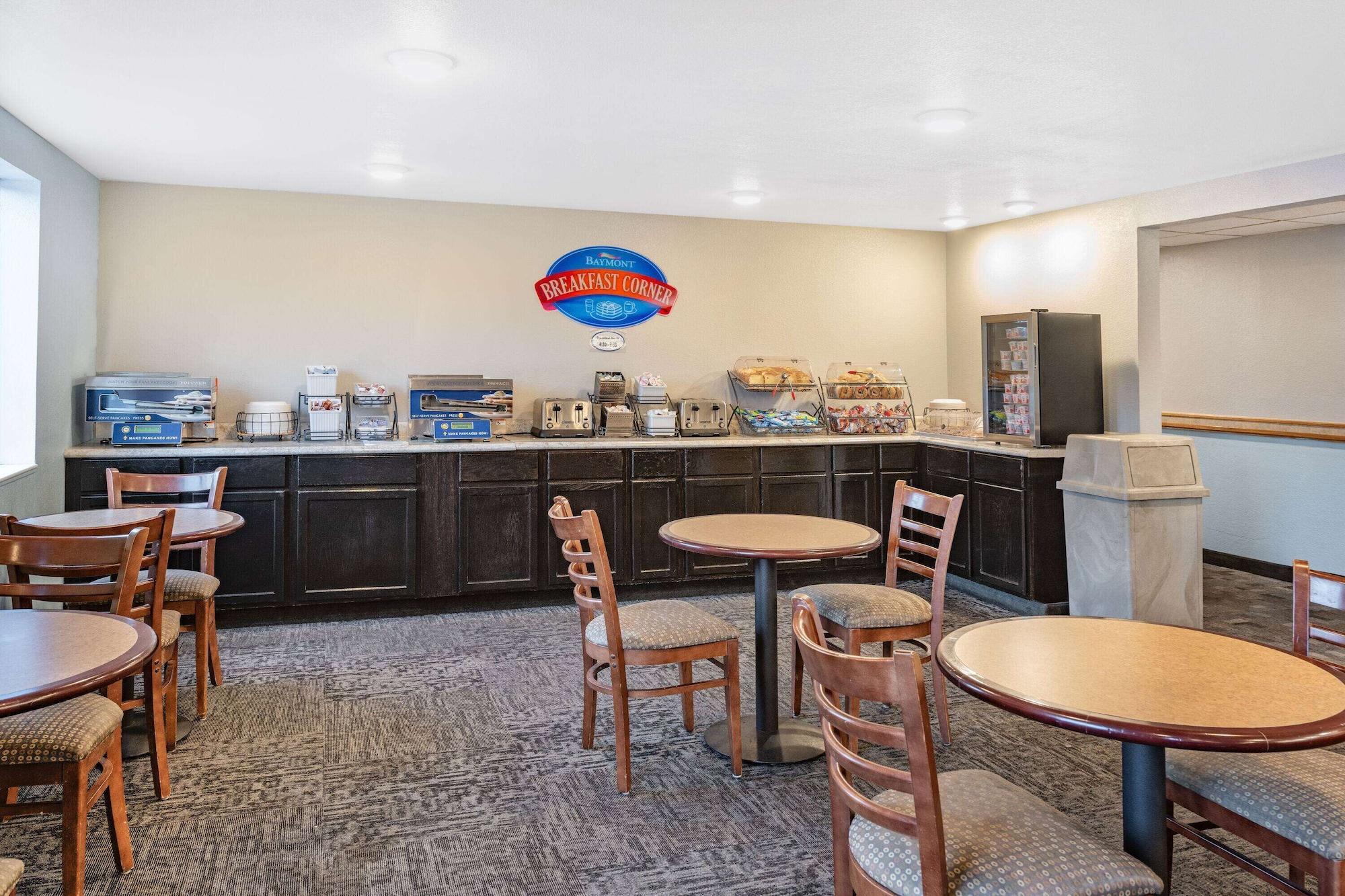 Restaurant Baymont by Wyndham Keystone Near Mt. Rushmore