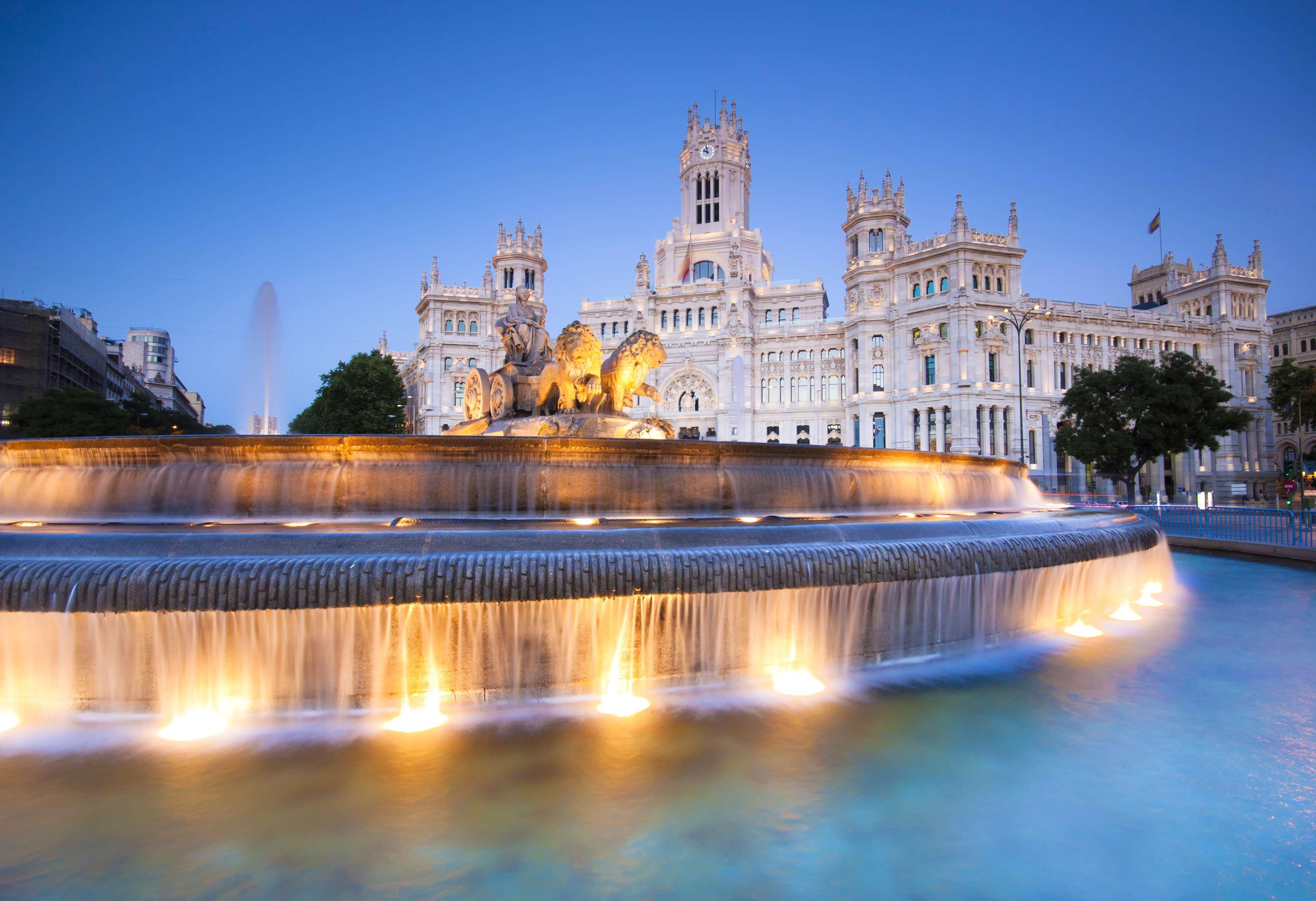 Vista Exterior NH Madrid Lagasca