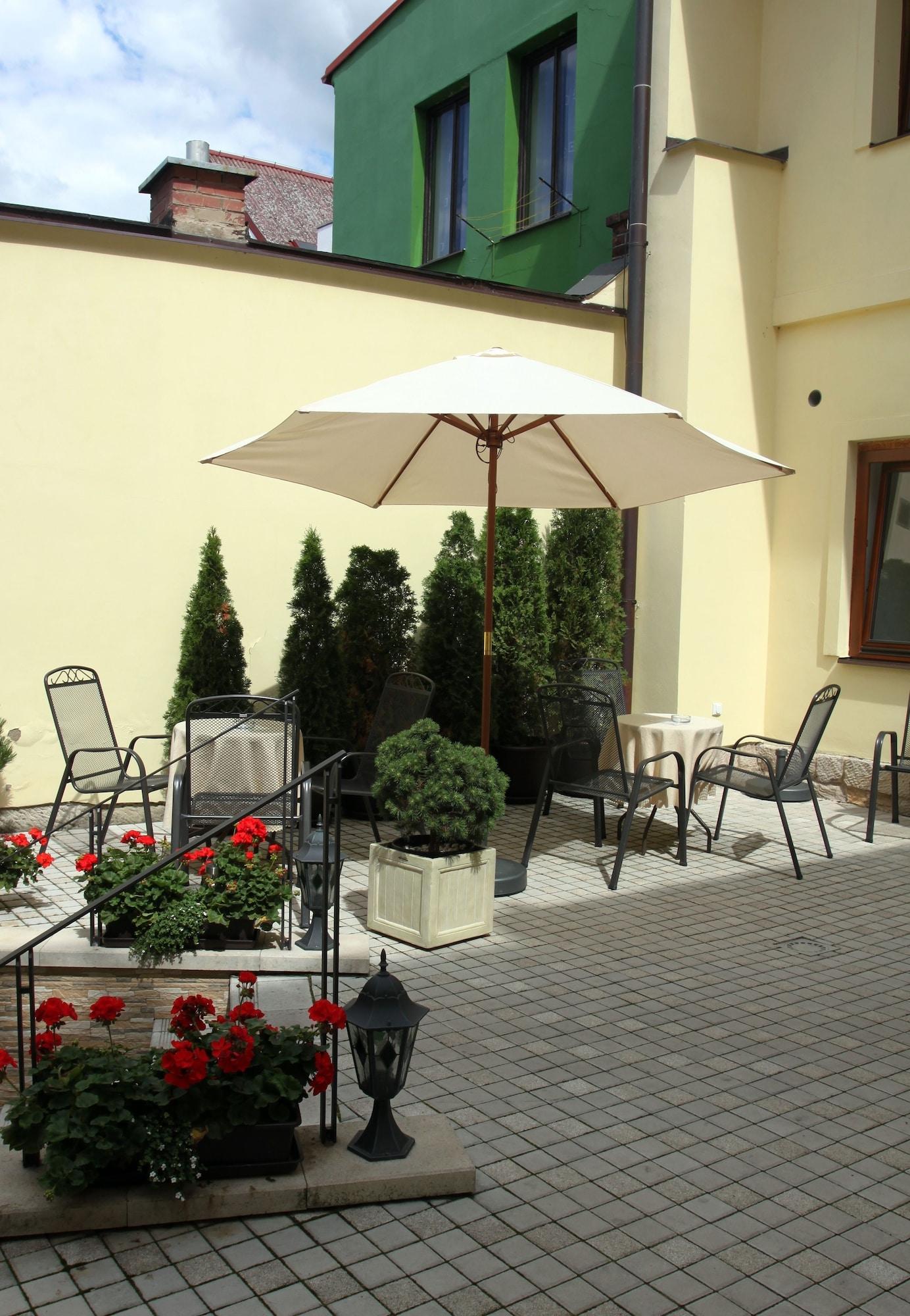 Vista Exterior U Krále