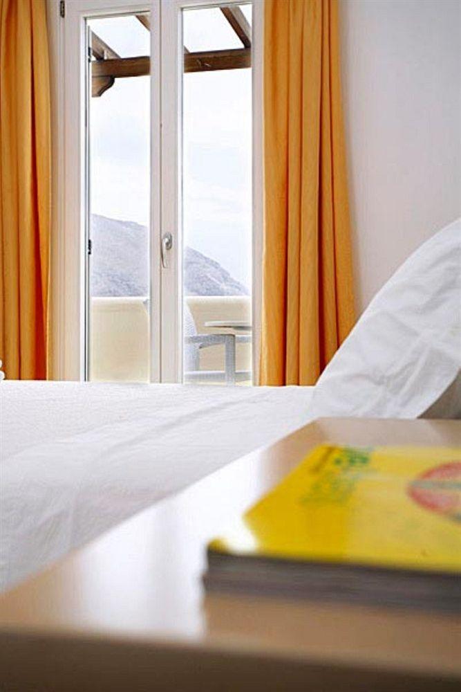 Habitación Thera Mare Resort