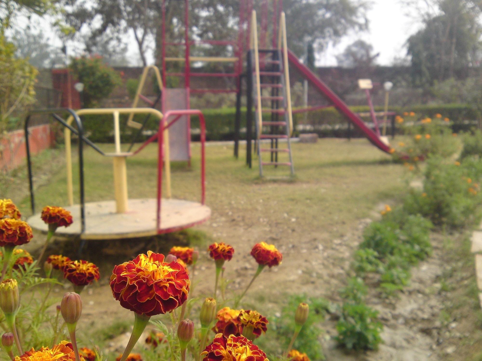 Instalaciones Recreativas The New Swaraj Resort
