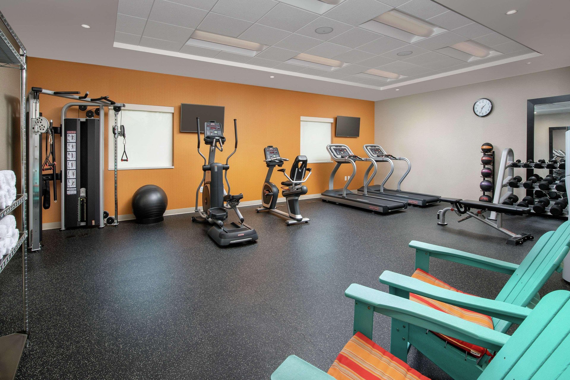 Gimnasio Home2 Suites by Hilton Lake City