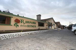 Alojamiento - Hotel Rumipamba de las Rosas