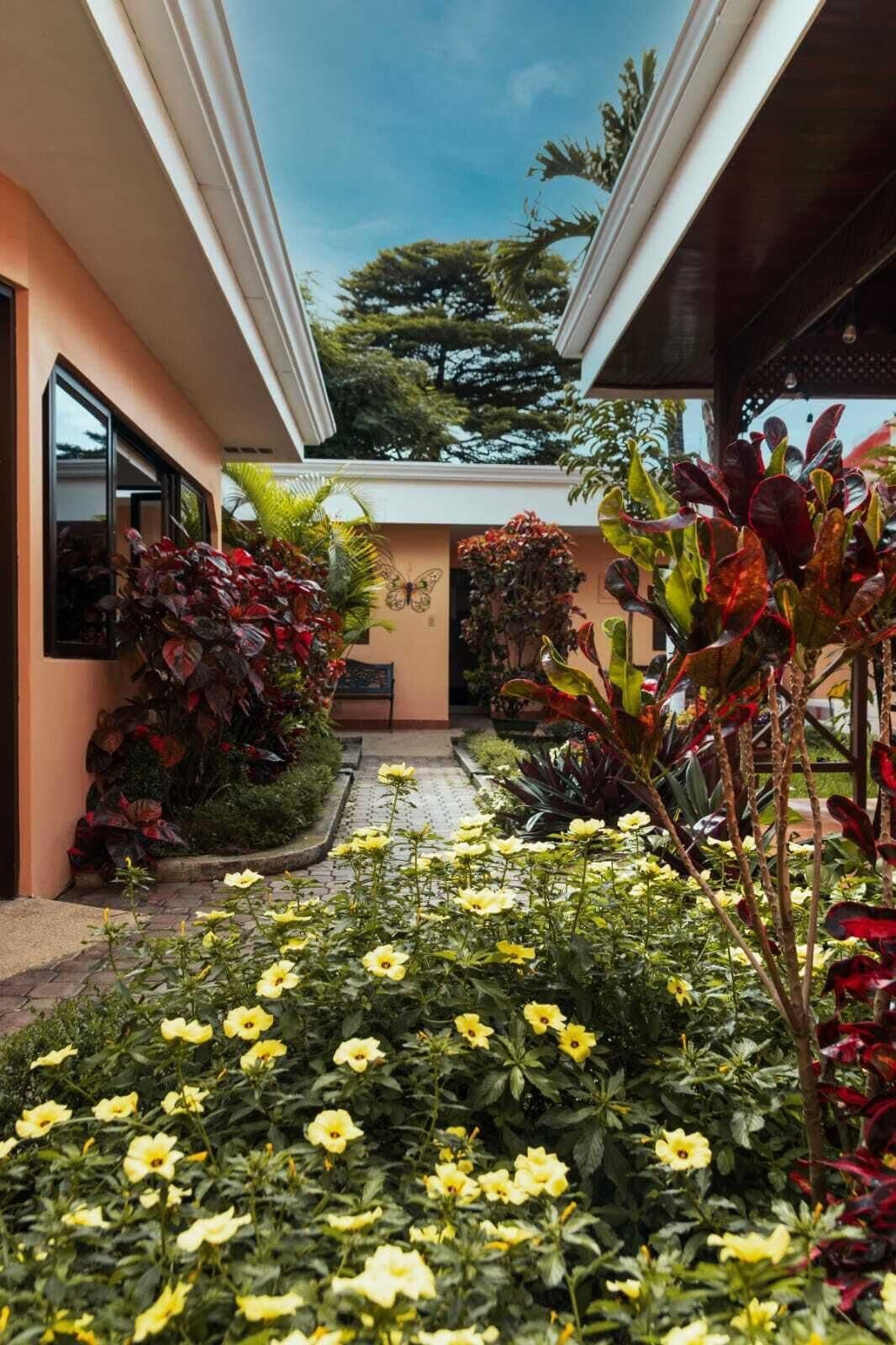 Varios Brisas del Aeropuerto