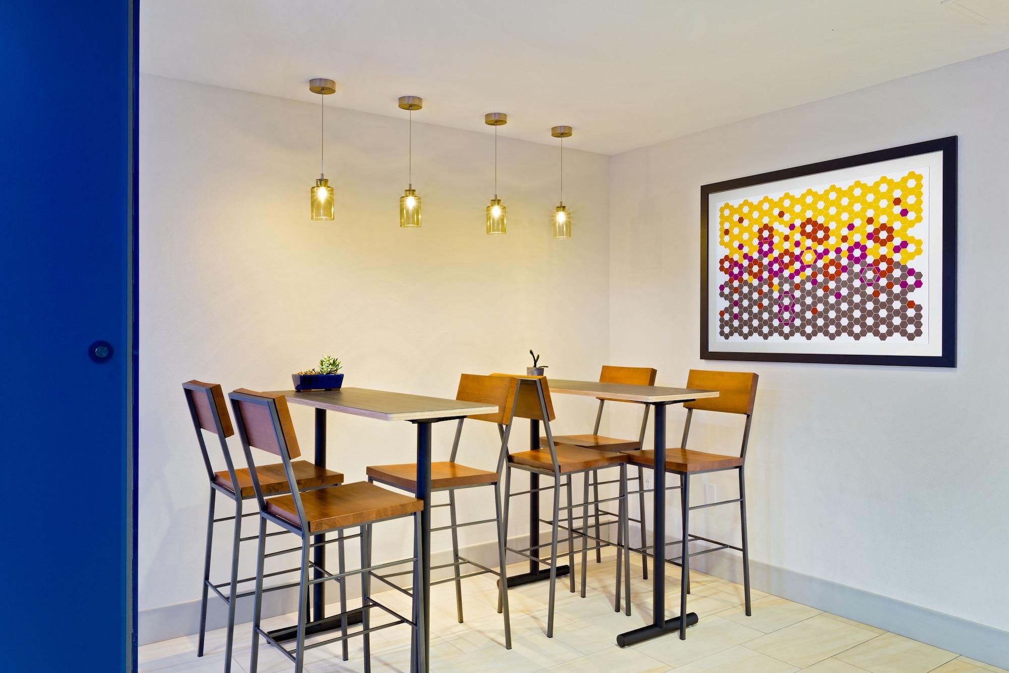 Vista Lobby Holiday Inn Express Hotel & Suites Tavares - Leesburg by IHG