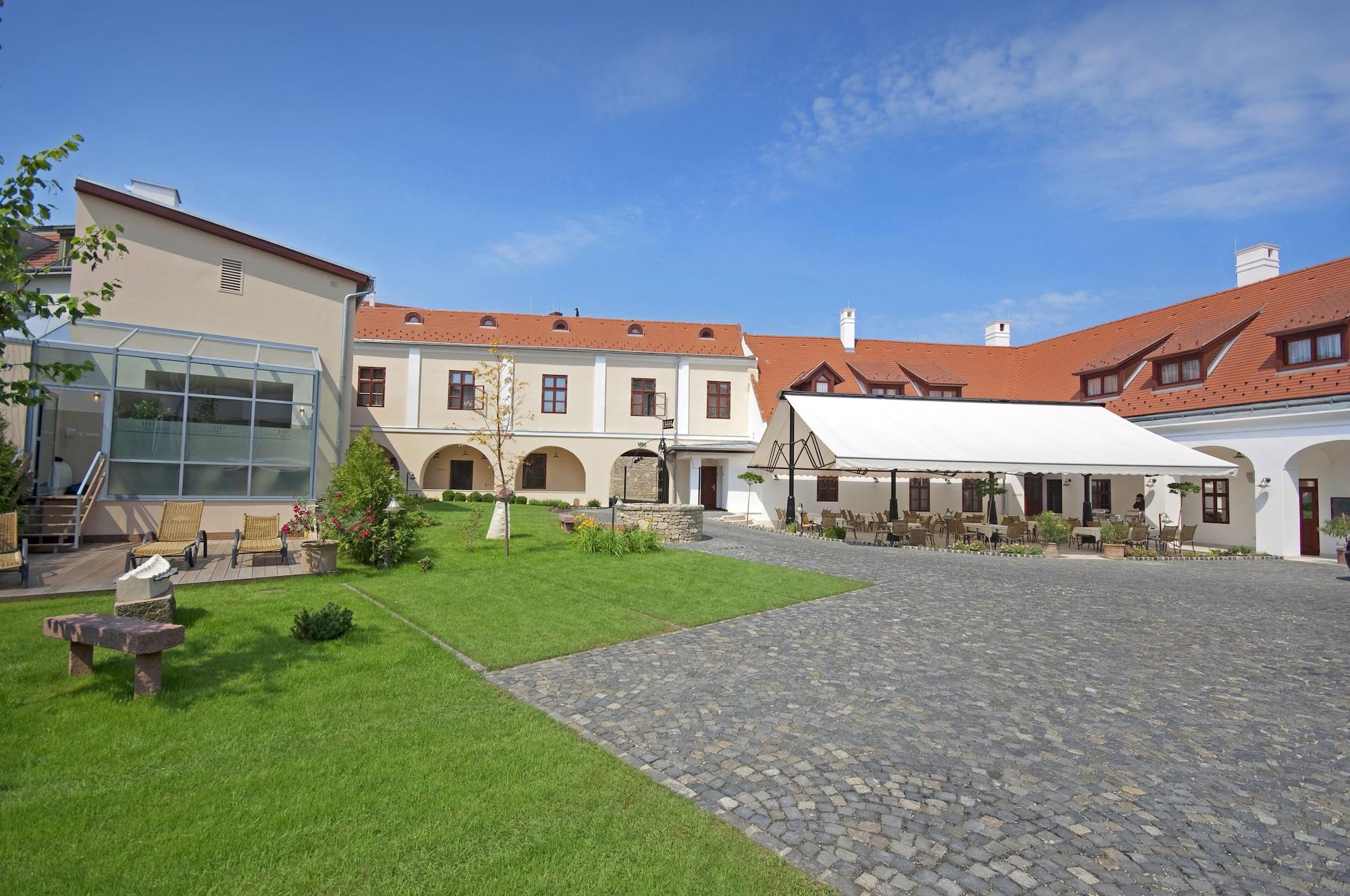 Vista Exterior Historia & Historante