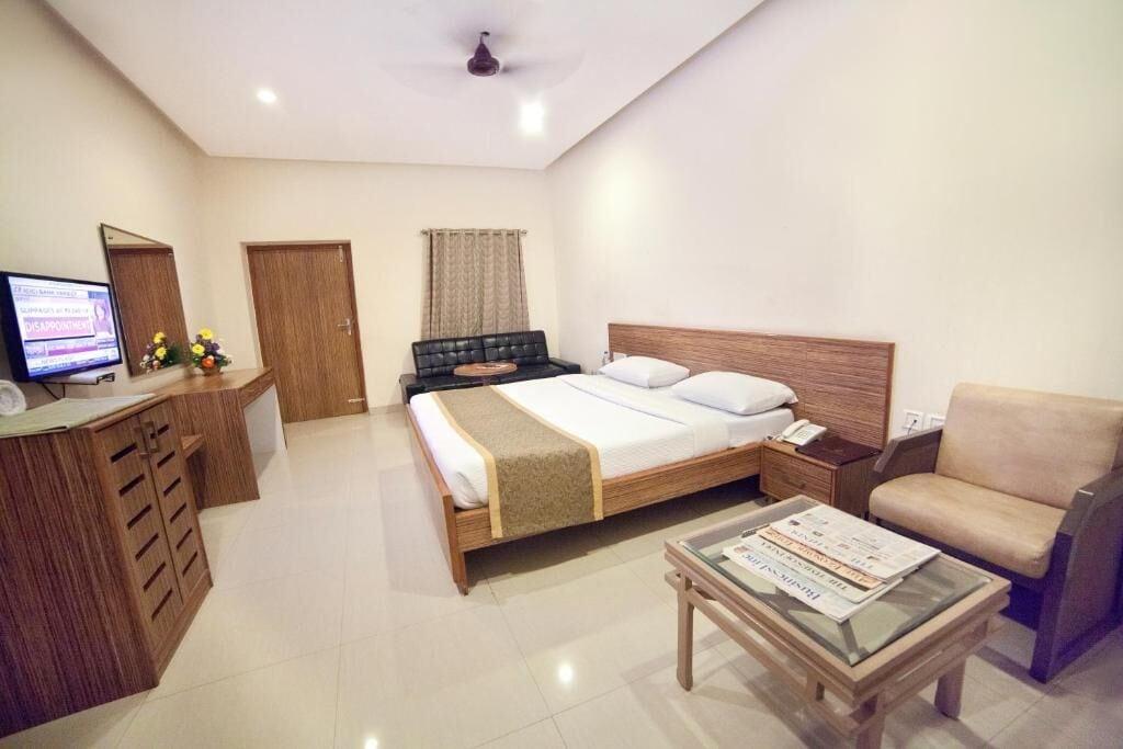 Varios Taj Mahal Hotel Abids