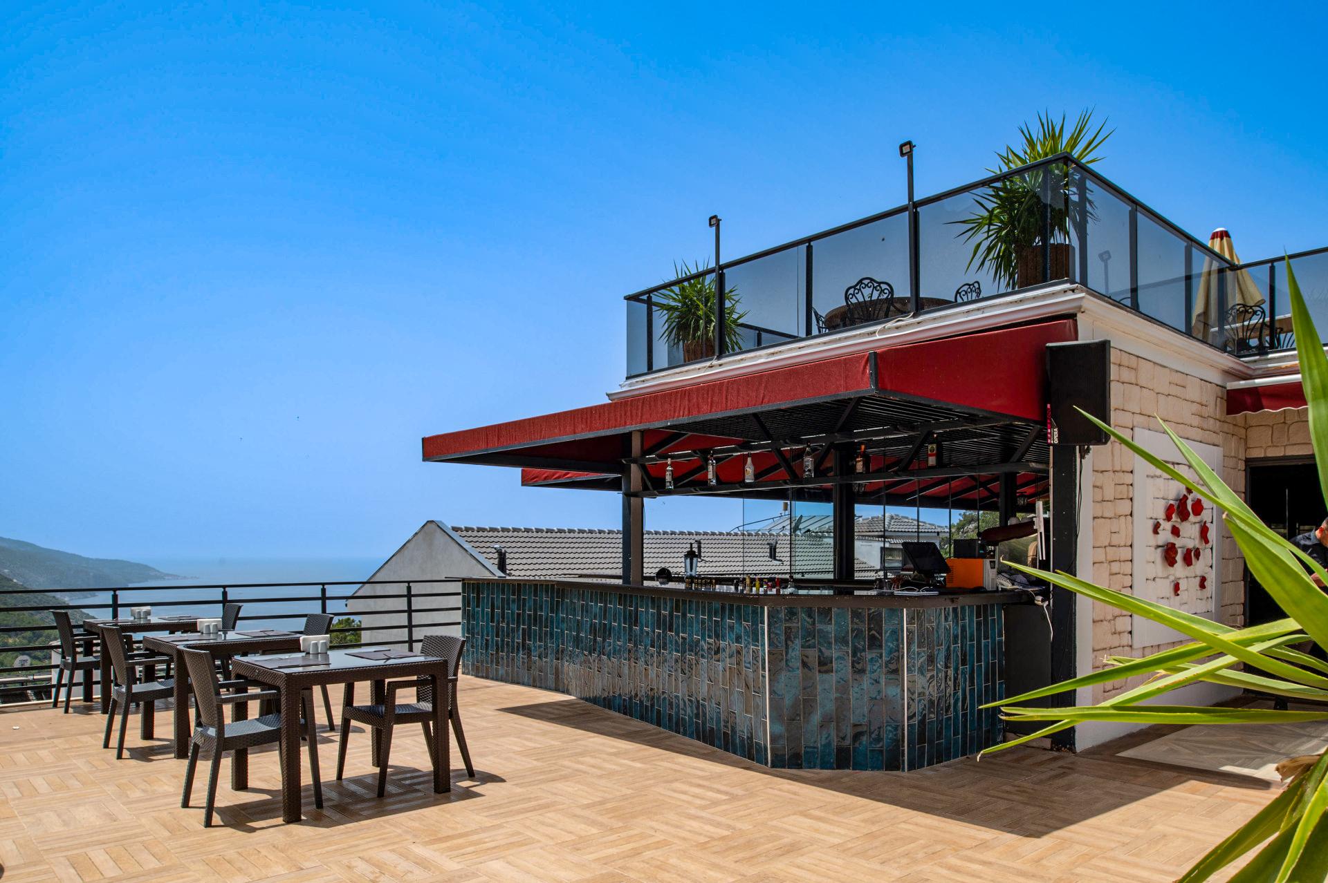 Bar/Salón Ramada By Wyndham Fethiye Oludeniz