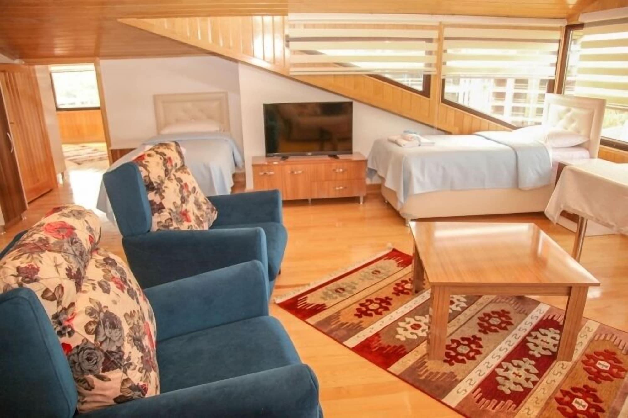 Varios Royal Inn Seza Residence