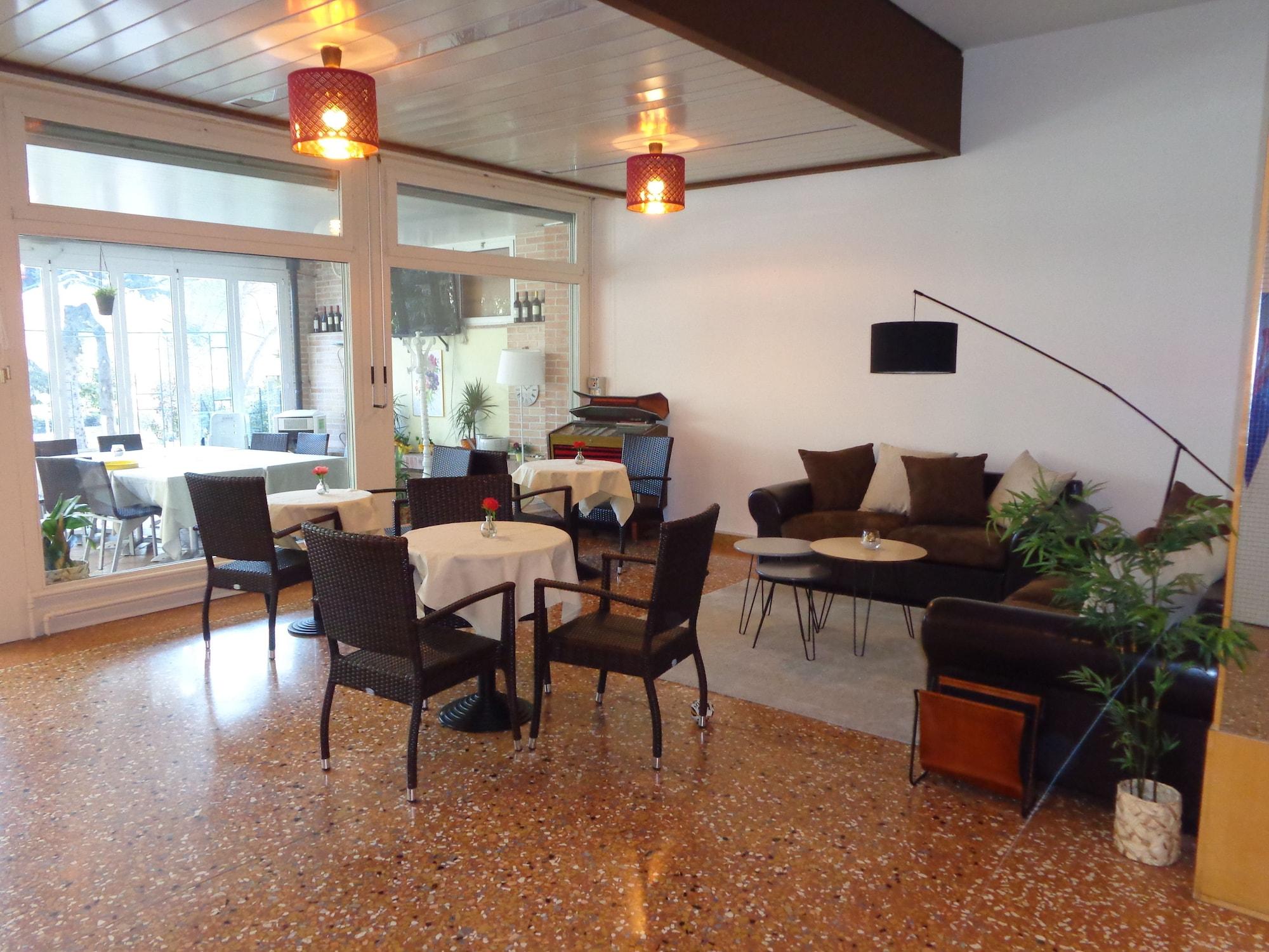 Vista Lobby Park Hotel
