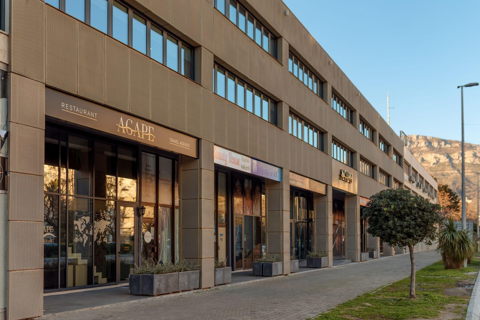 Vista Exterior Hotel Agape