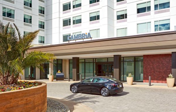 Anaheim Resort Suites