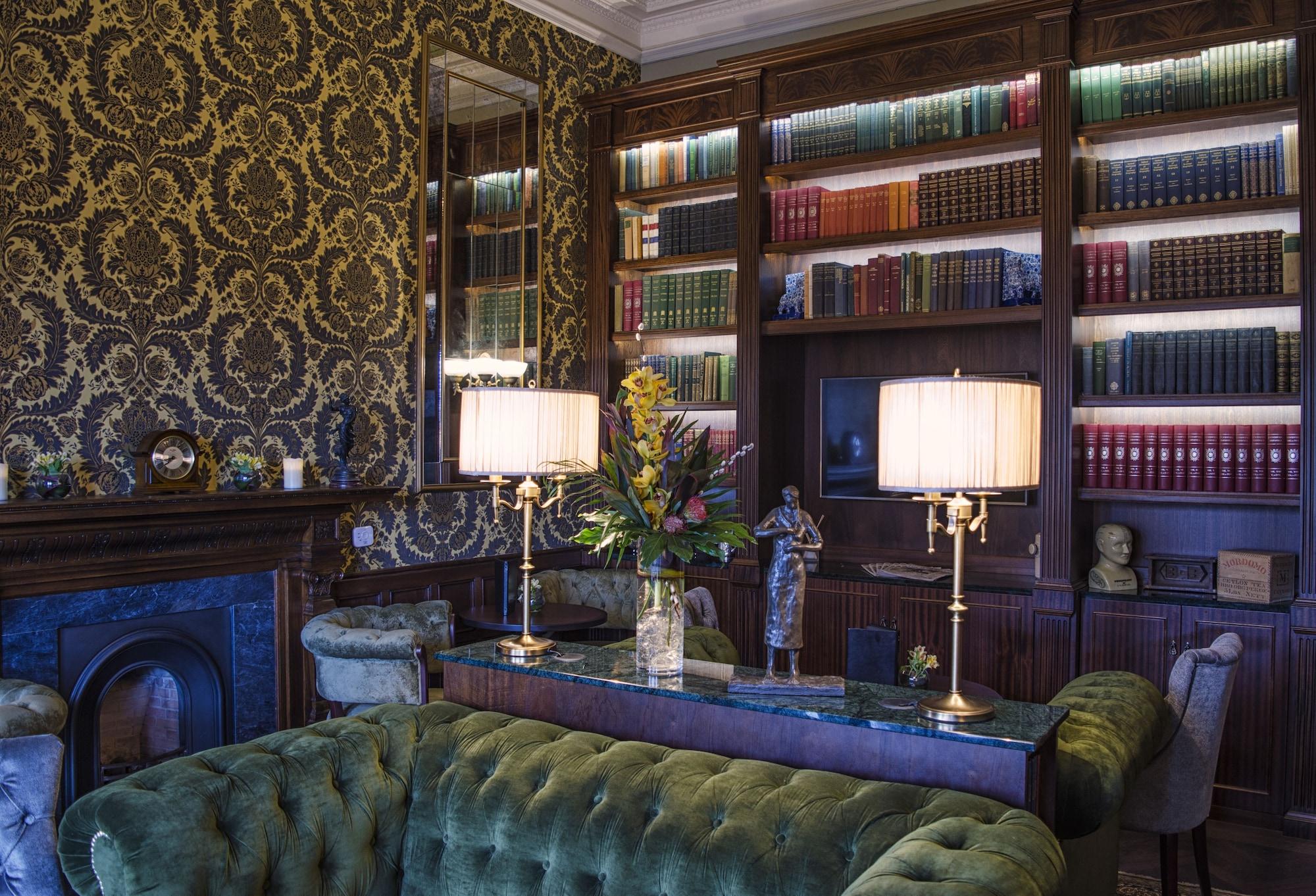 Bar/Salón The Bonham Hotel