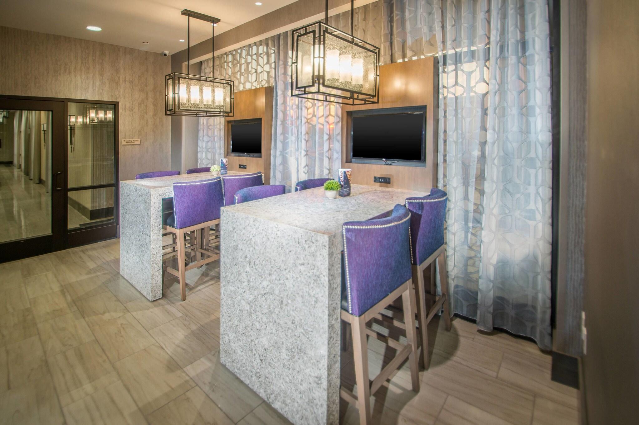 Restaurant SpringHill Suites by Marriott Fayetteville Fort Bragg
