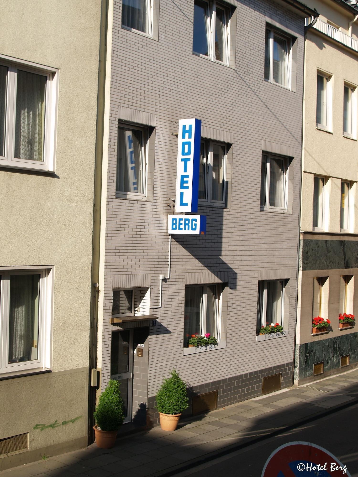 Vista Exterior Hotel Berg