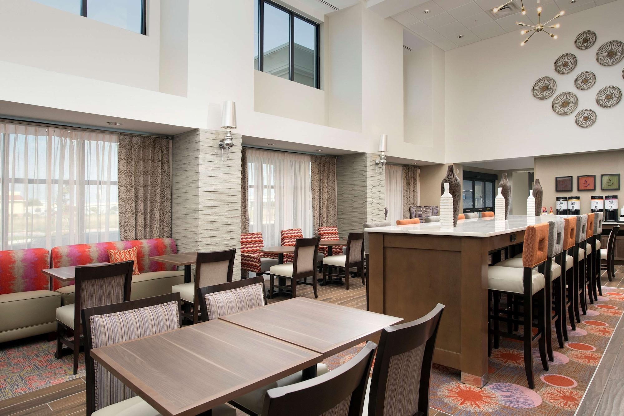 Vista Lobby Hampton Inn & Suites San Antonio Lackland AFB SeaWorld