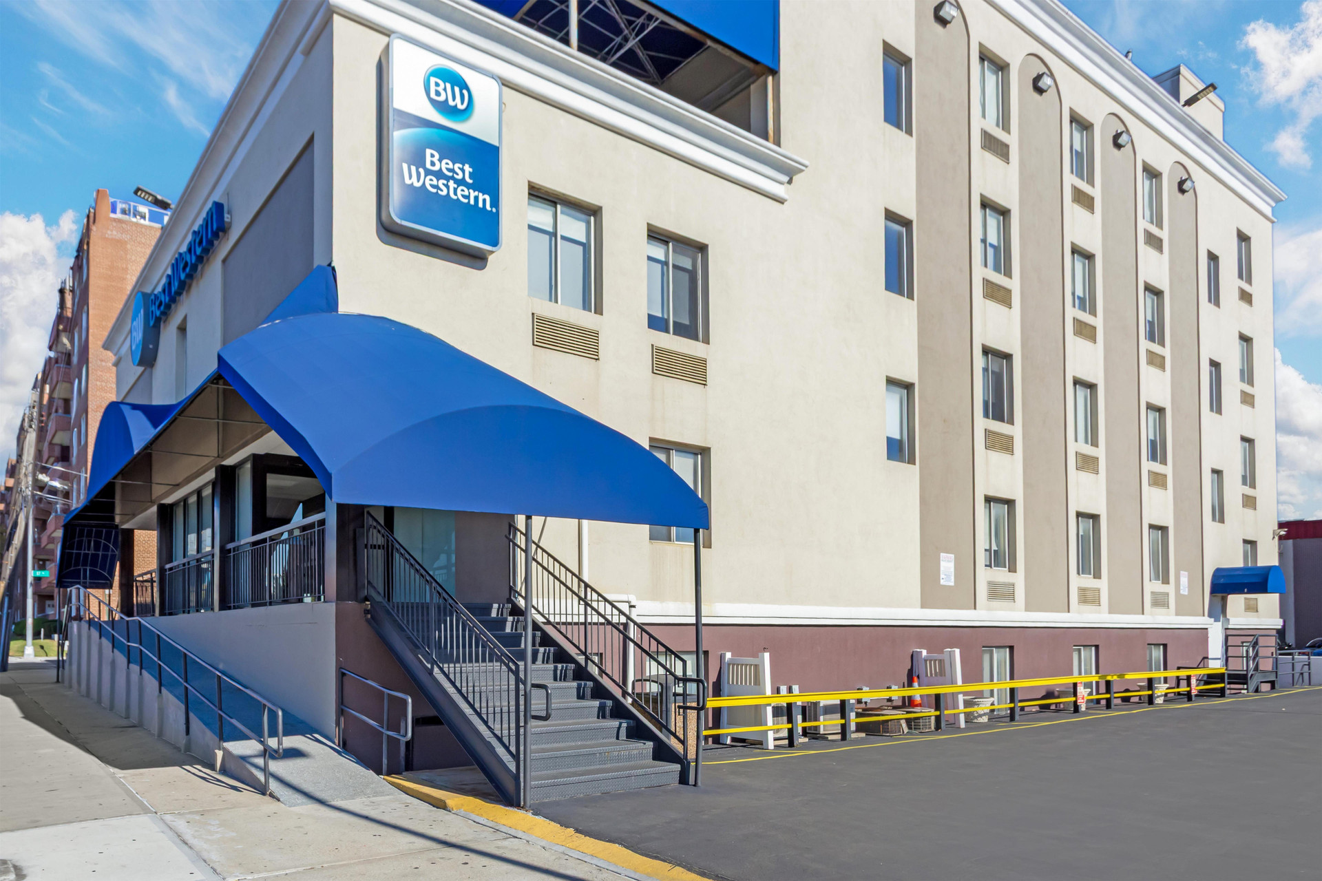 Vista Exterior Best Western Jamaica Inn