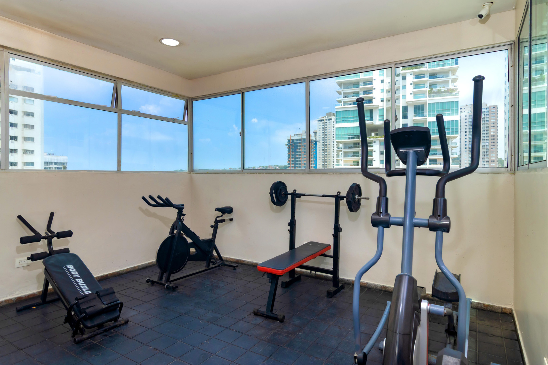 Gimnasio Hotel Aixo Suites By Geh Suites