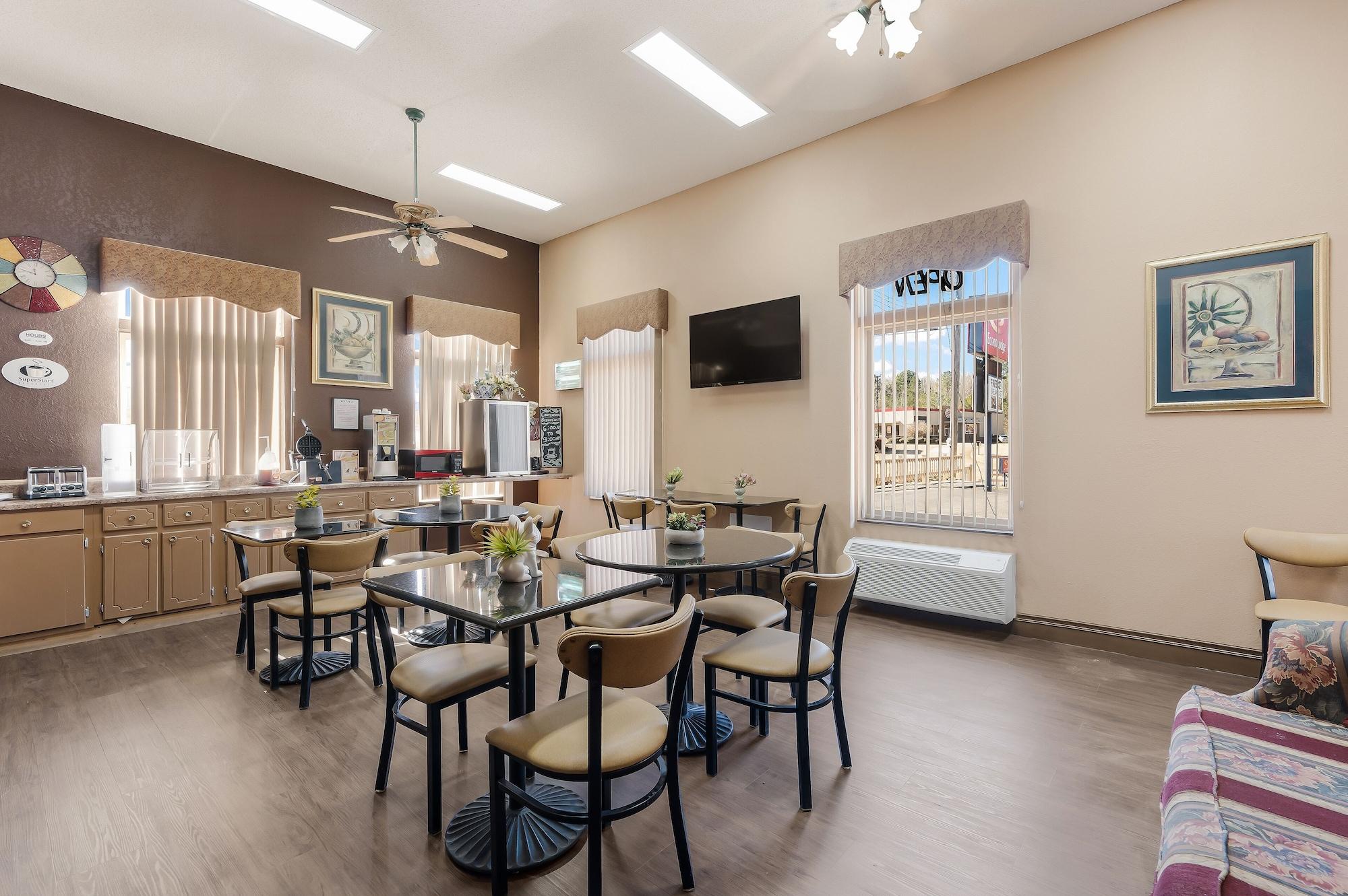 Restaurant Econo Lodge Selmer