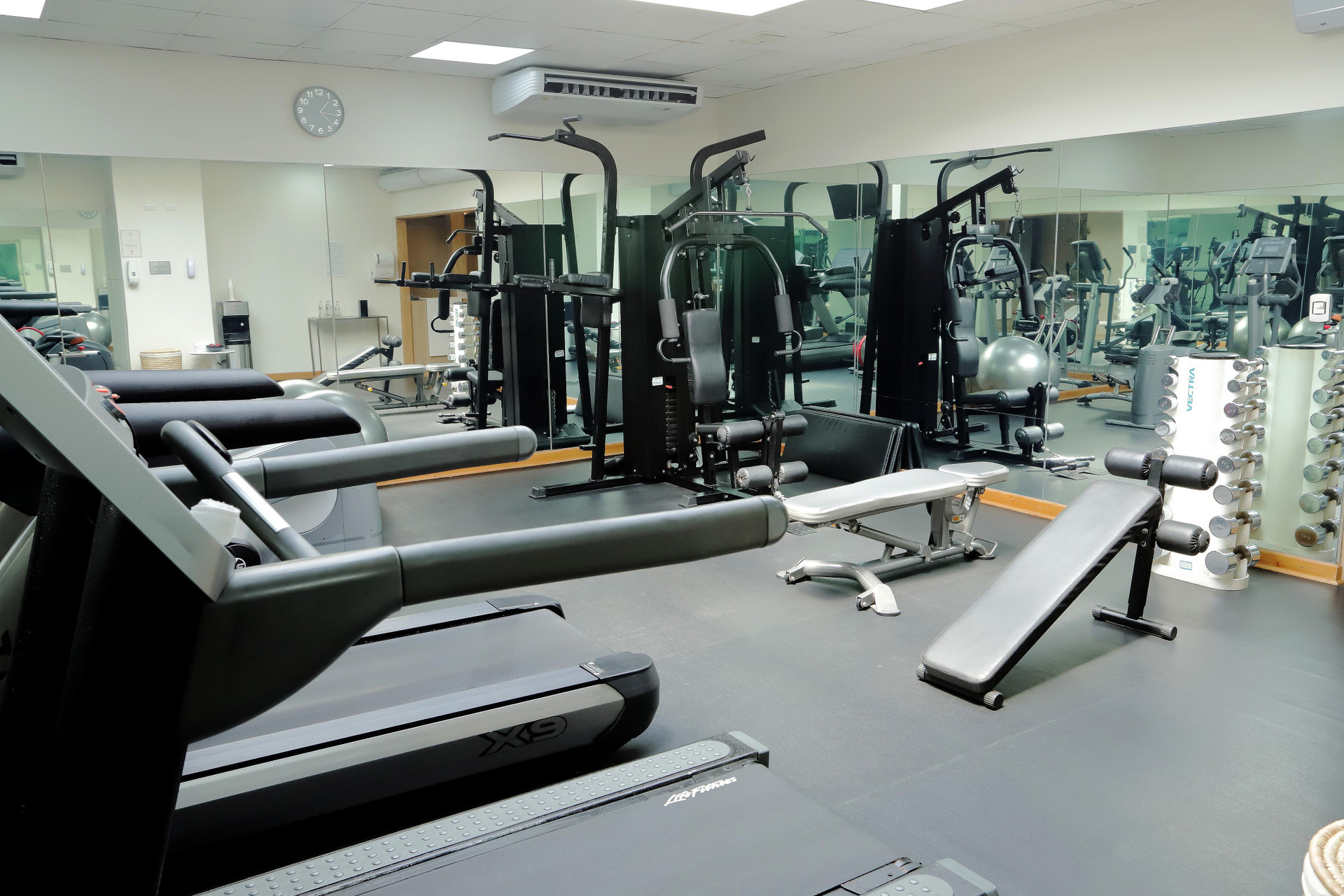 Gimnasio Meliá Lima