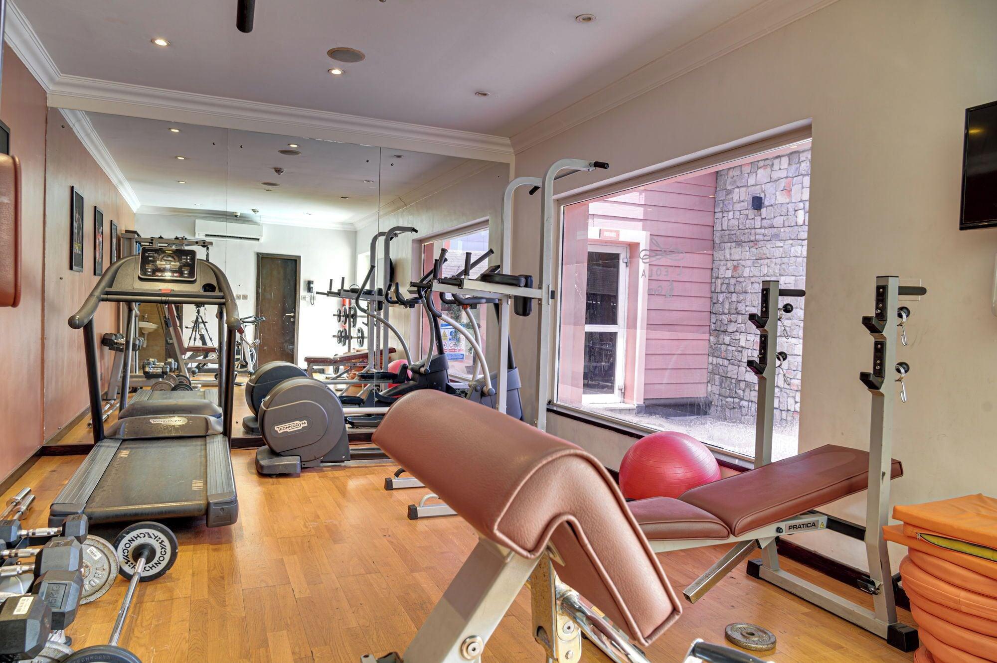 Gimnasio Leola Hotel lkeja