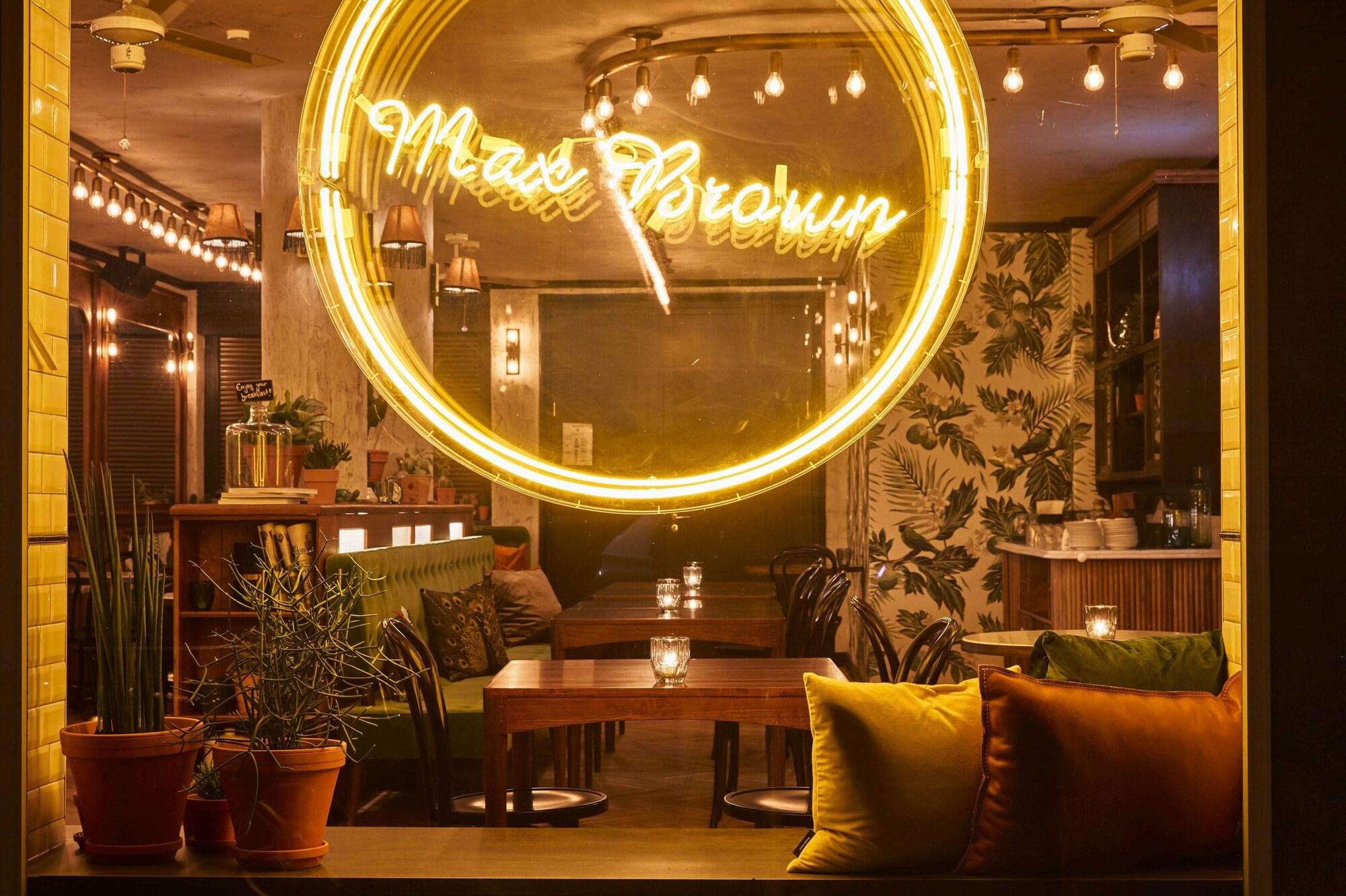 Vista Exterior Max Brown Hotel Midtown, part of Sircle Collection