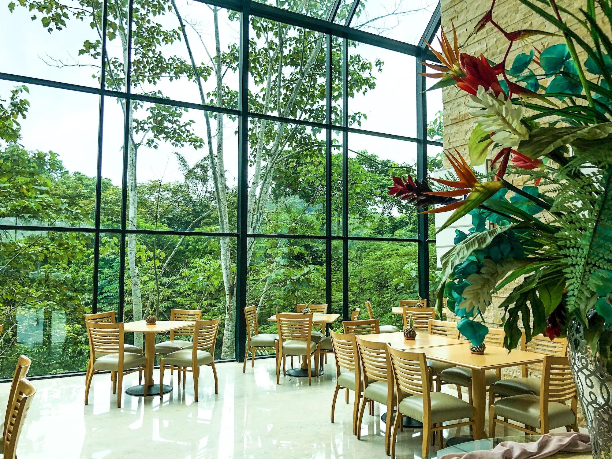 Vista Lobby Summit Rainforest Golf Resort & All Inclusive