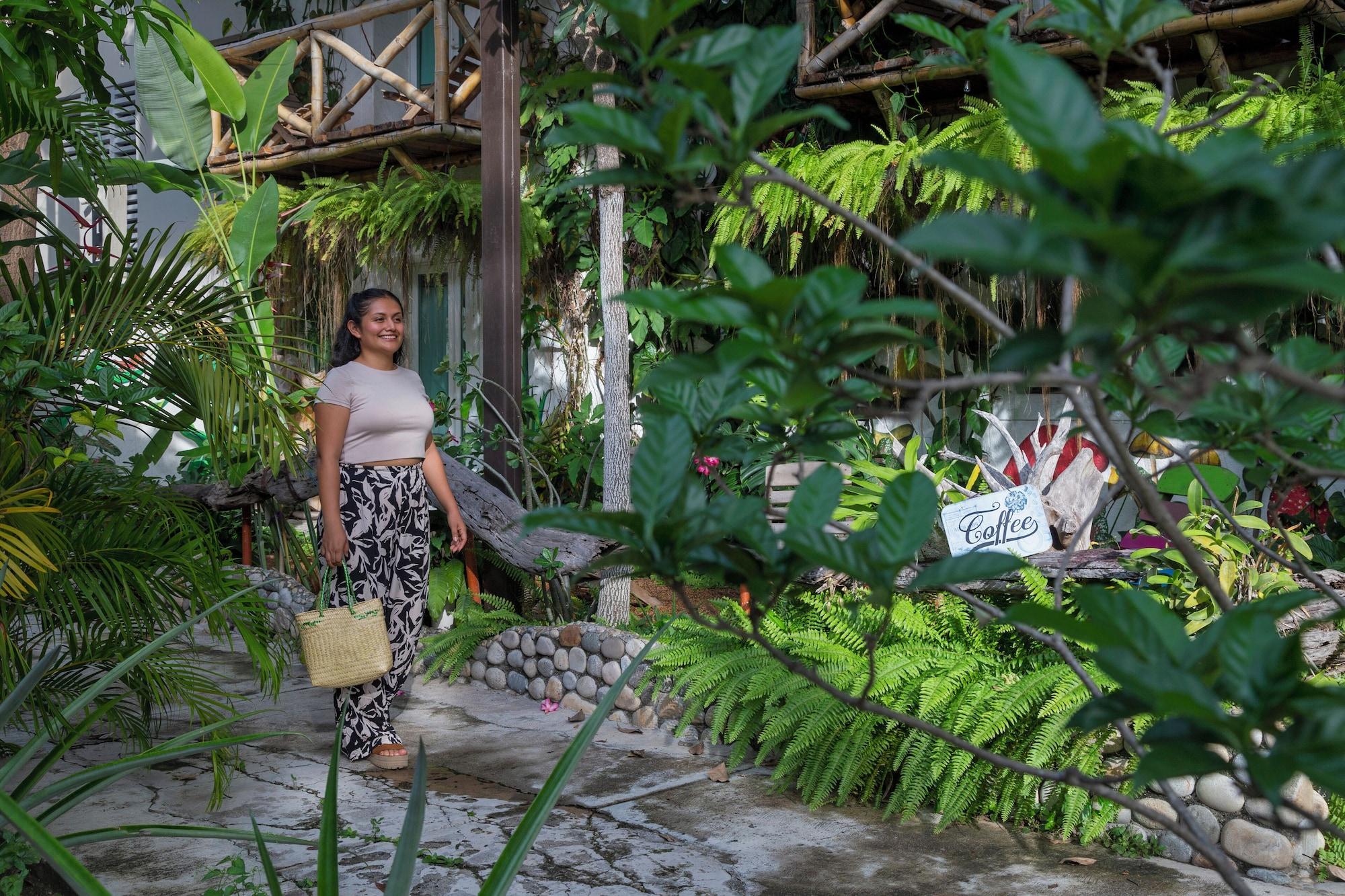 Vista Exterior Hotel Casa Lasibe Café