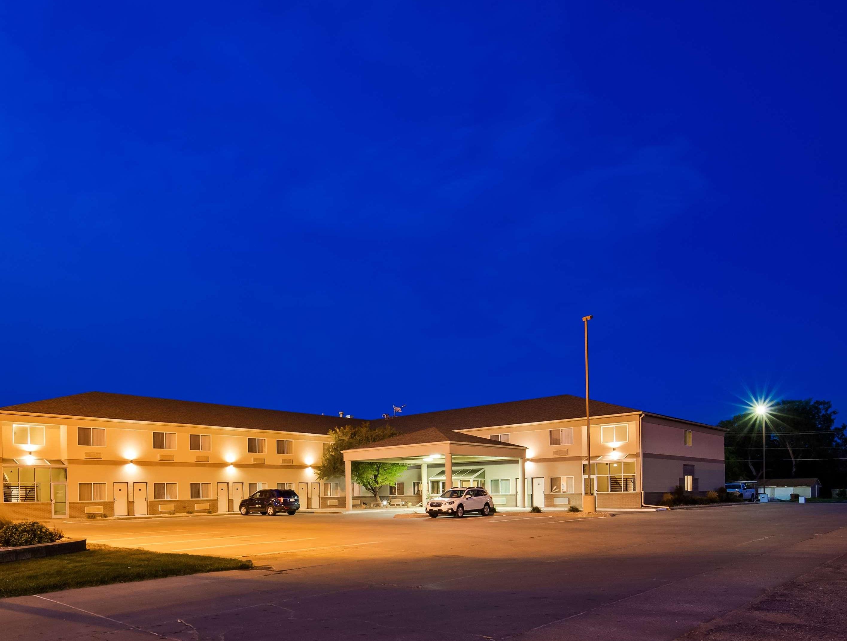 Vista Exterior Baymont by Wyndham Huron SD