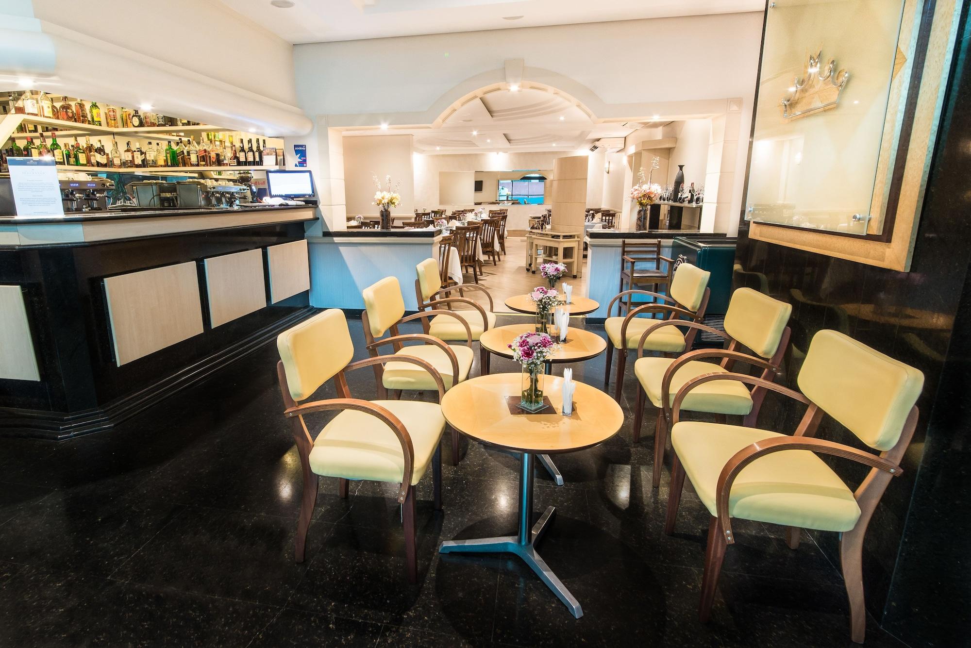 Restaurant Summit Hotel Monaco