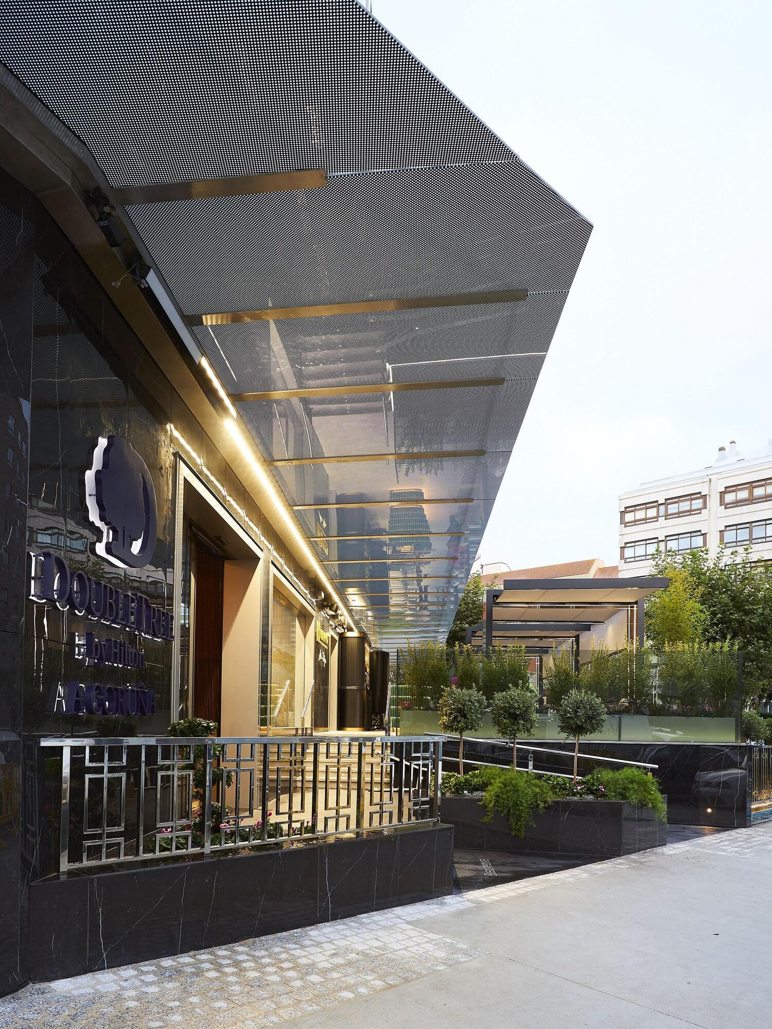 Vista Exterior DoubleTree by Hilton A Coruna