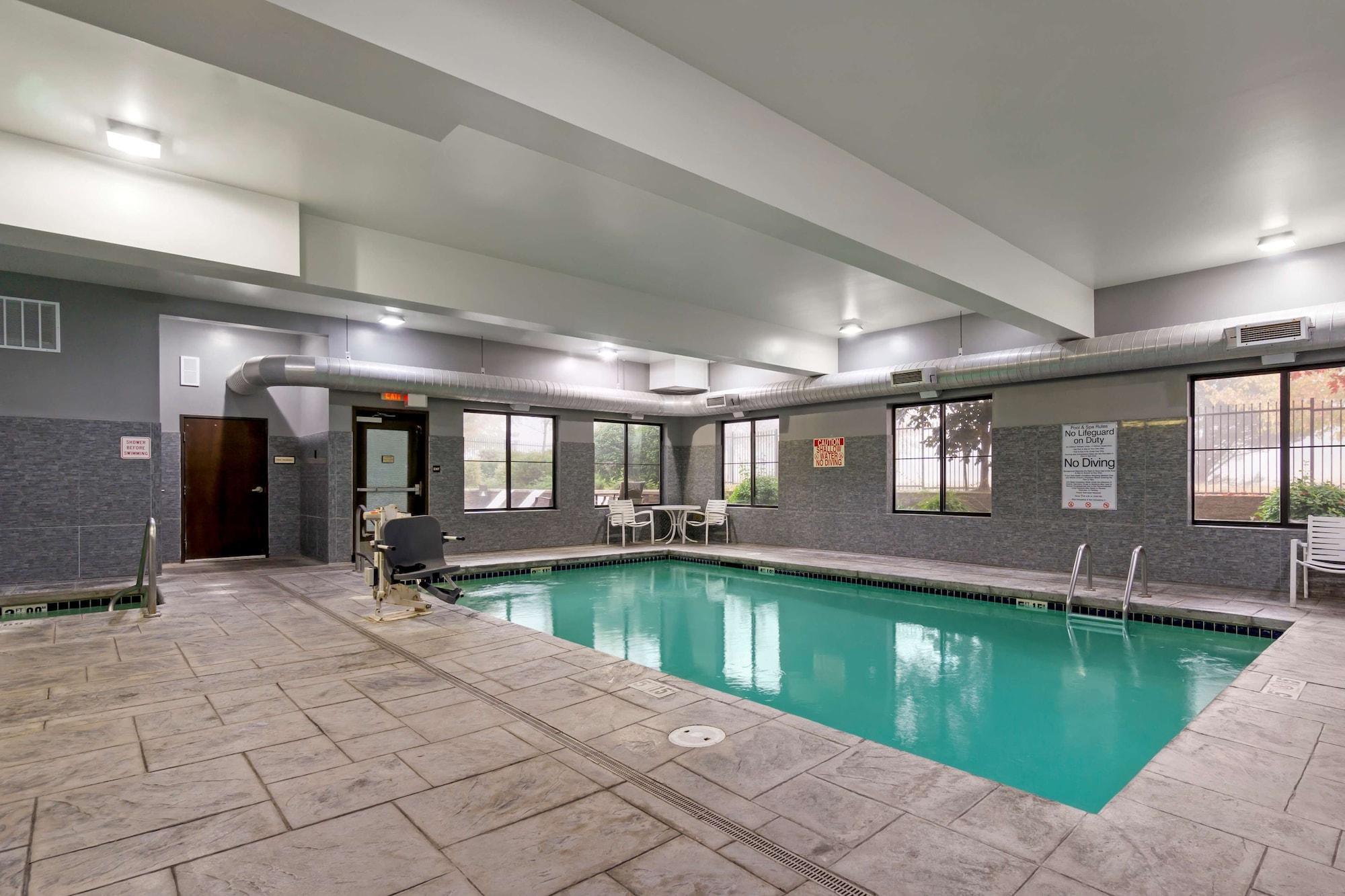 Vista Piscina Best Western Plus Lacey Inn & Suites