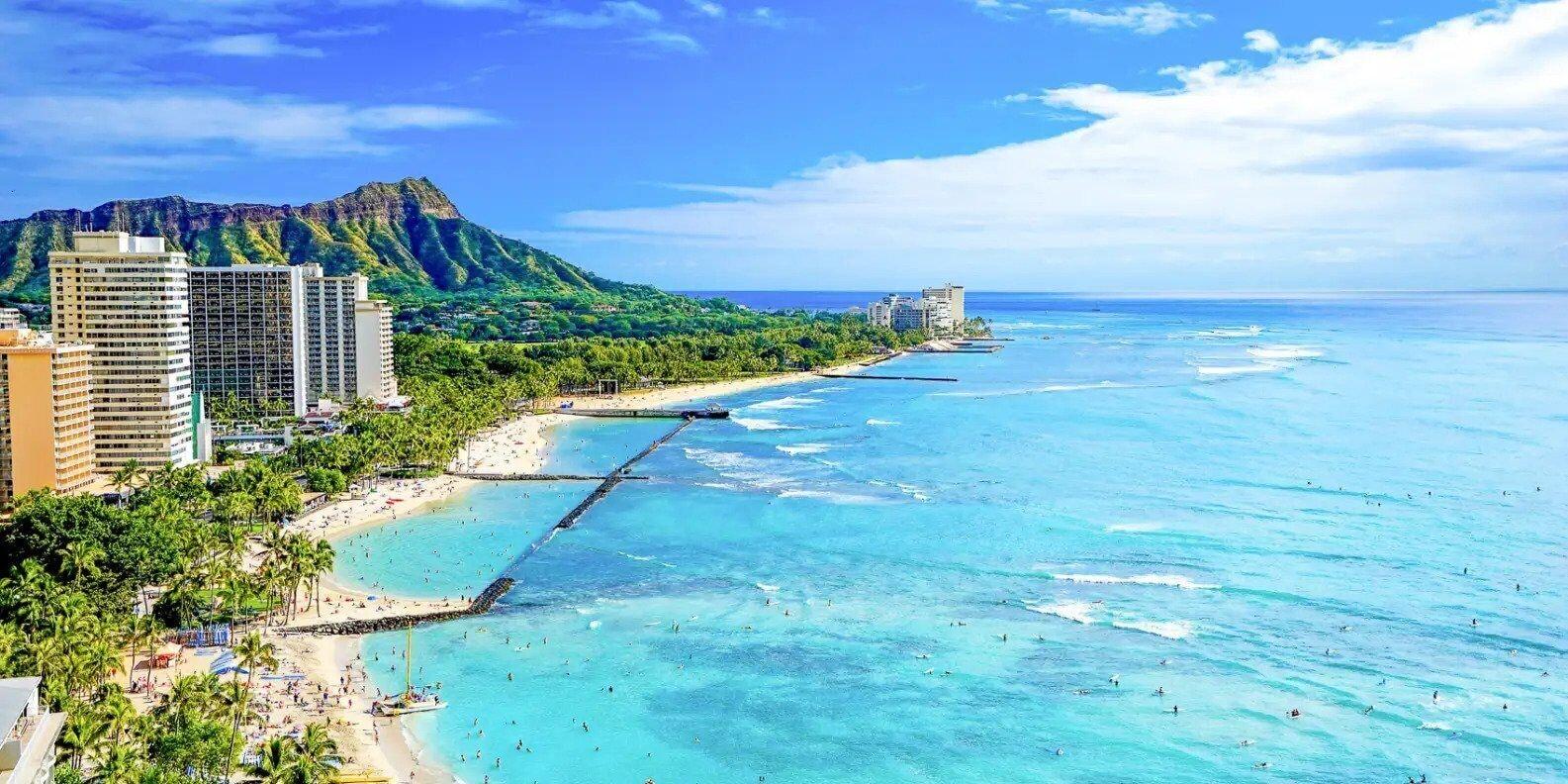 Varios Diamond Head Beach Hotel