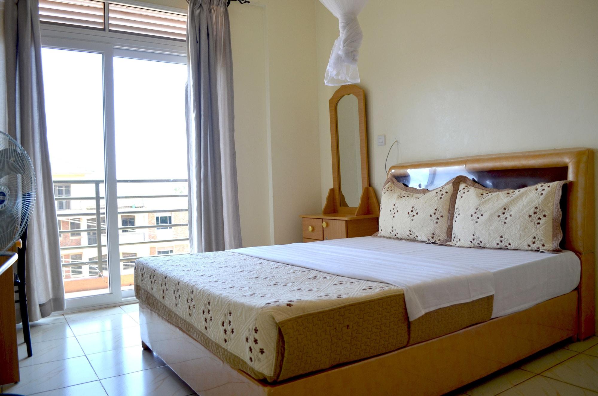 Varios Hotel Top Five