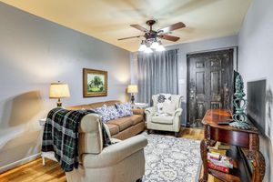 Alquiler Vacacional - Near Universities: Family Condo in Mcrae!