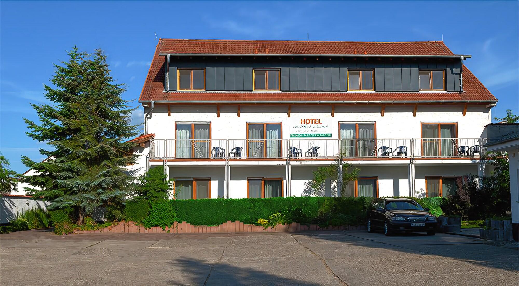 Varios Hotel Bett und Frühstück