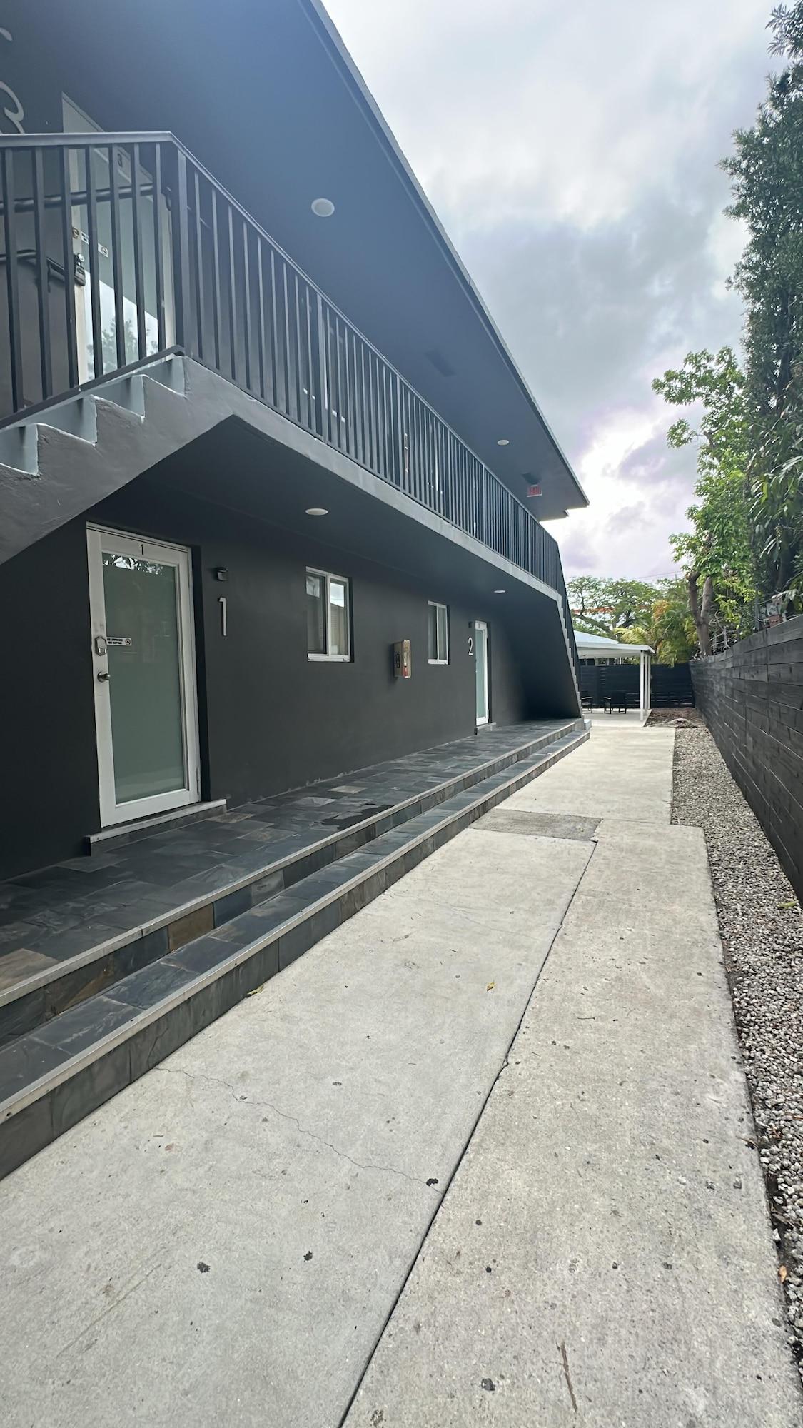 Vista Exterior Wynwood Bungalows By Renzzi