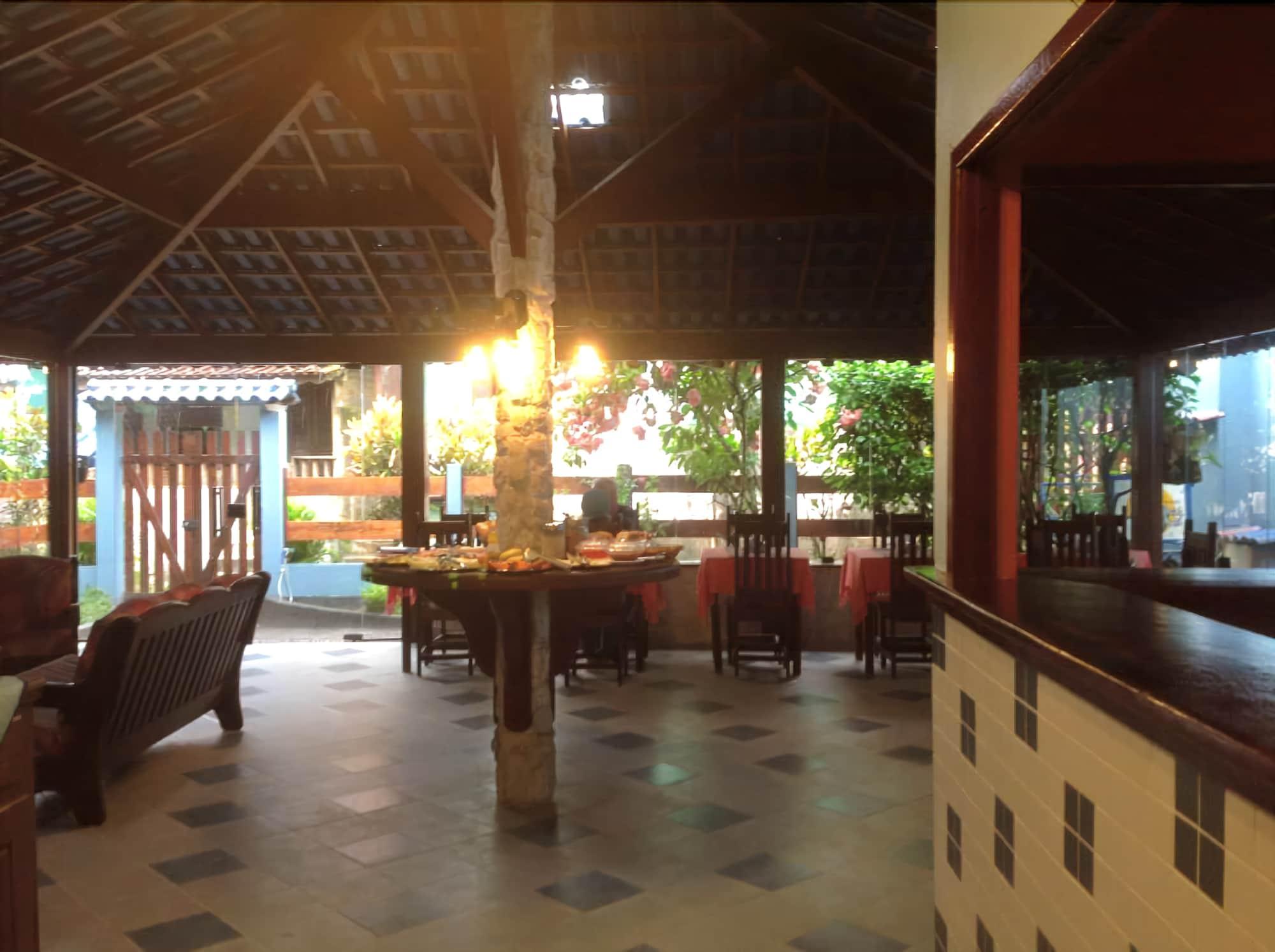 Varios Pousada Telhado Azul