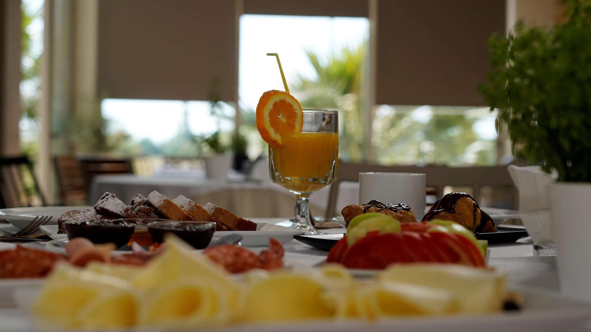 Restaurant Evilion Sea And Sun