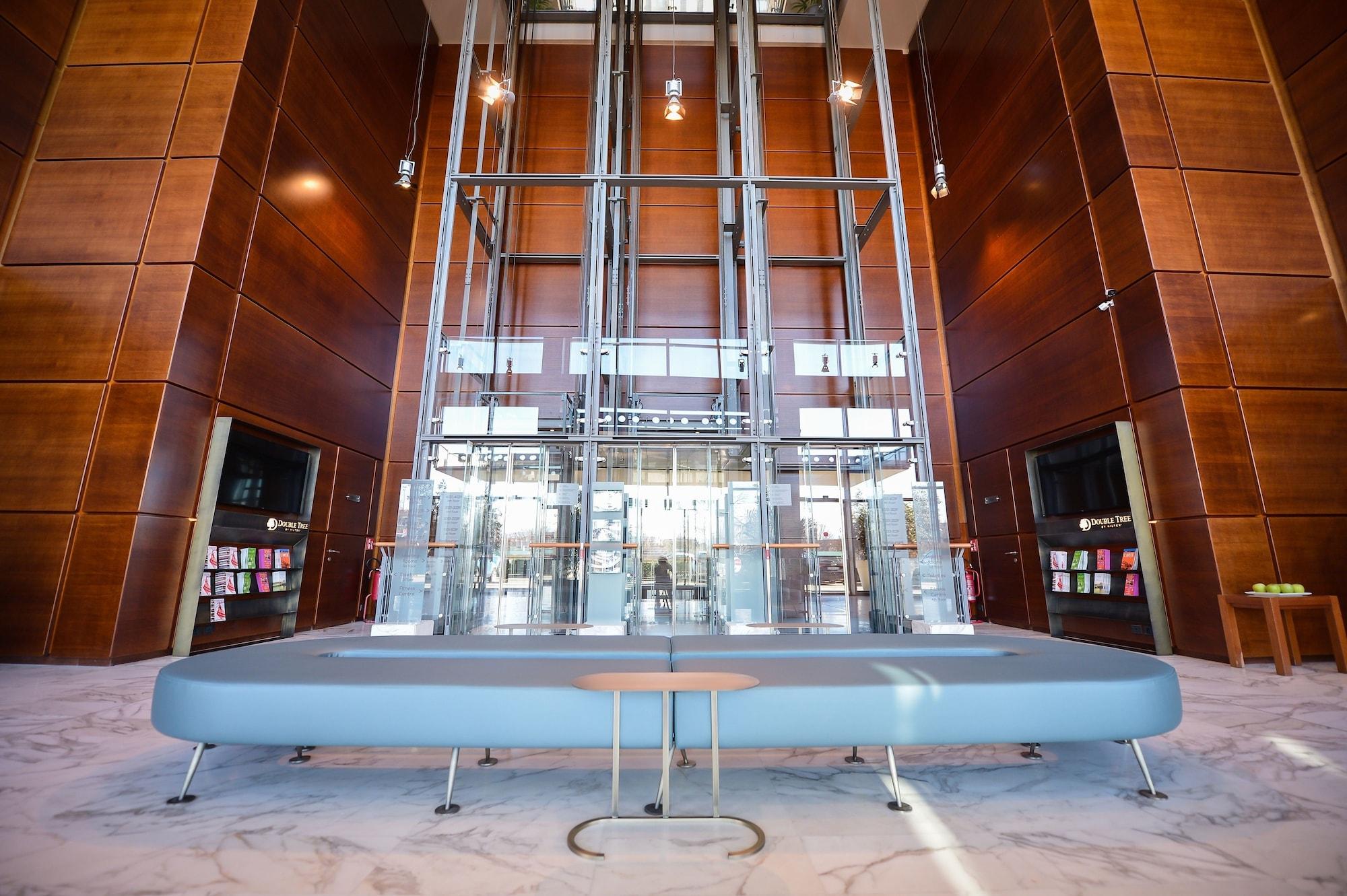 Vista Lobby DoubleTree by Hilton Turin Lingotto