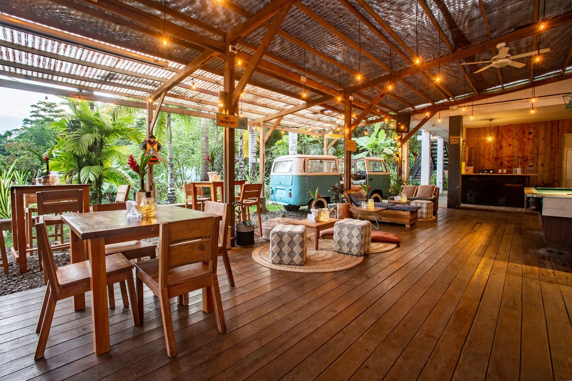 Restaurant Socialtel Red Frog