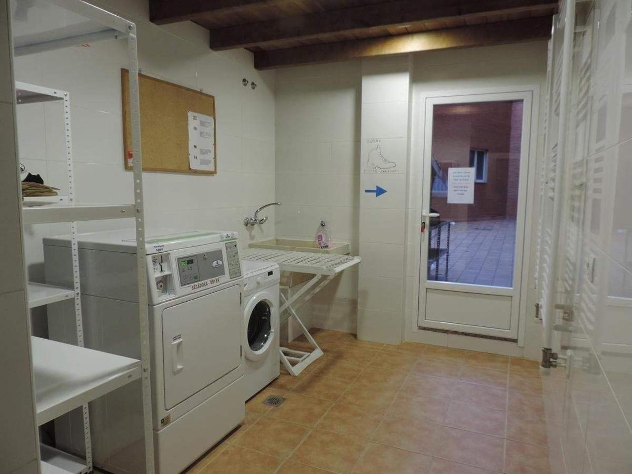 Vista Lobby Albergue Santo Tomás de Canterbury - Hostel