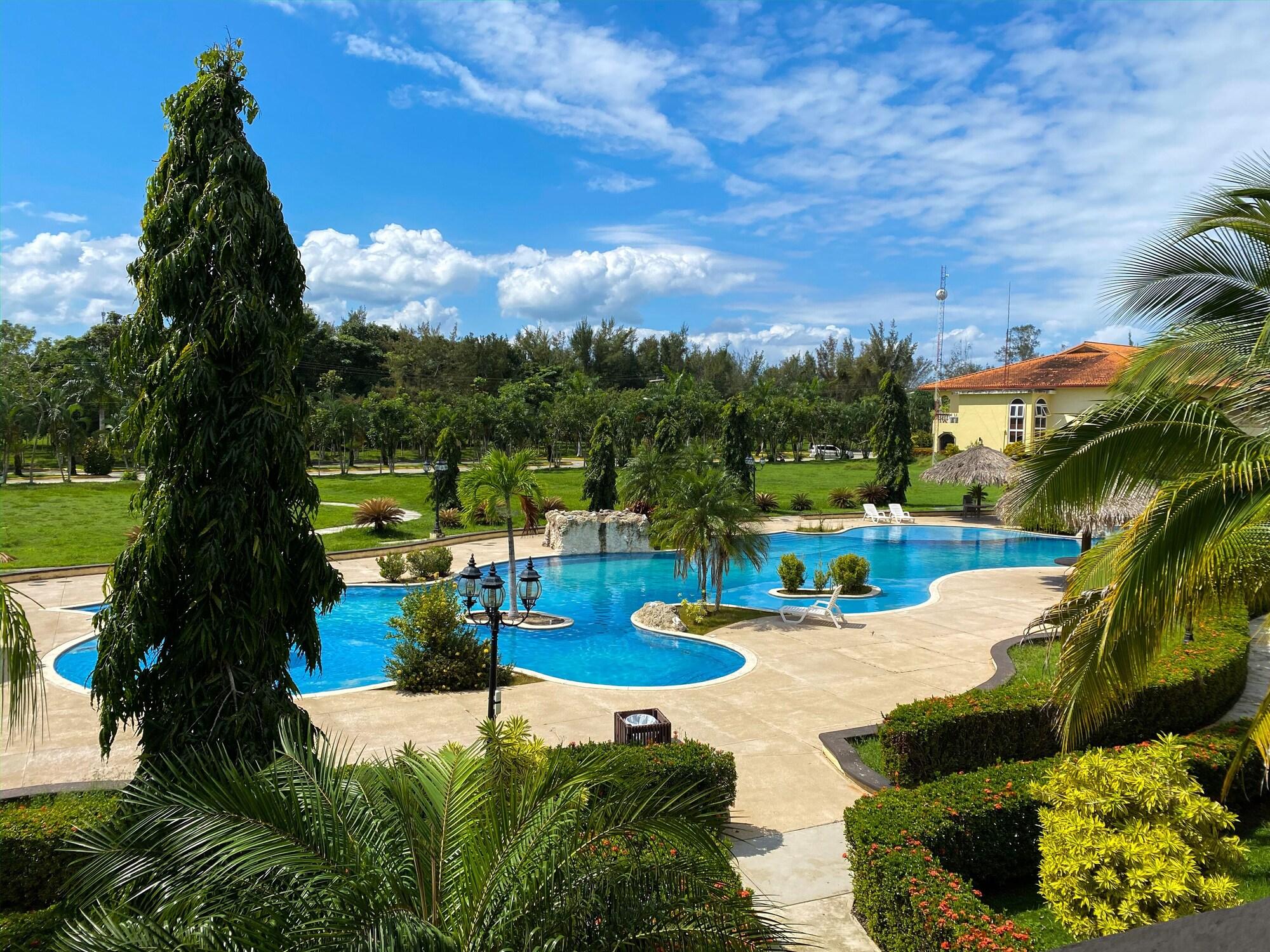 Campo de Golf La Ensenada Beach Resort - All Inclusive