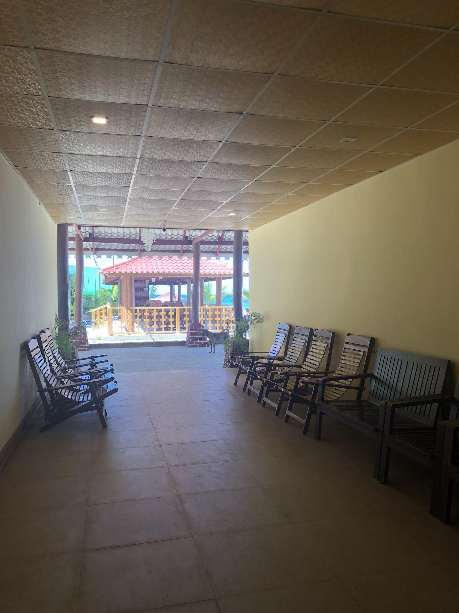 Vista Lobby Diamond Residence