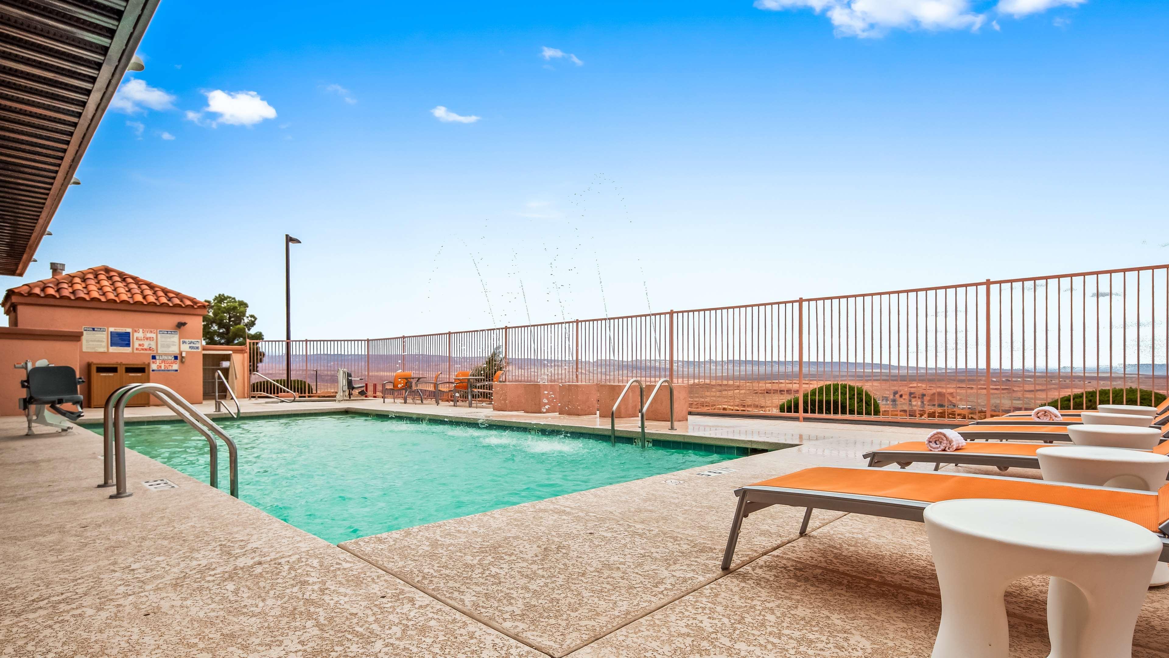 Vista Piscina Best Western View Of Lake Powell Hotel