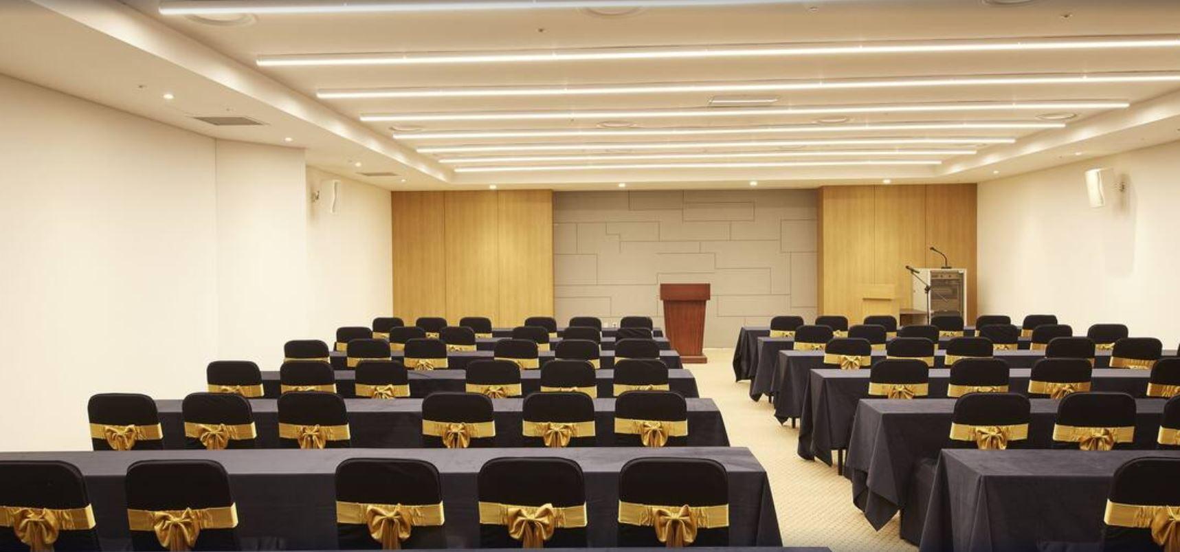 Centro de Negocios Ramada Hotel & Suites by  Gangwon Pyeongchang