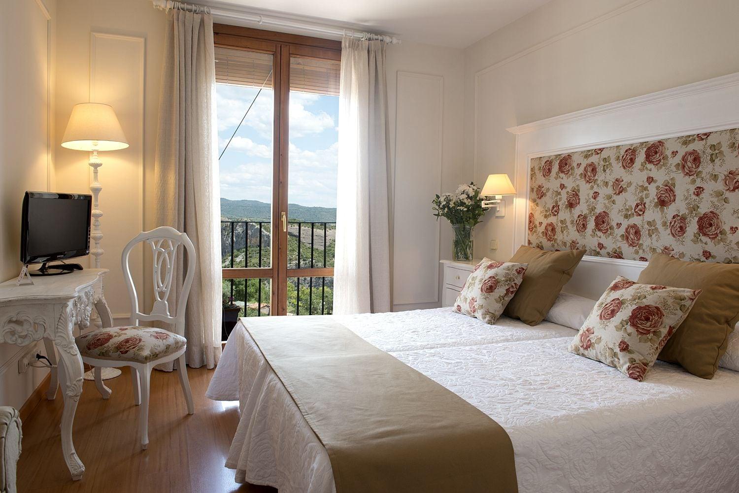 Varios Hotel Santa María de Alquézar